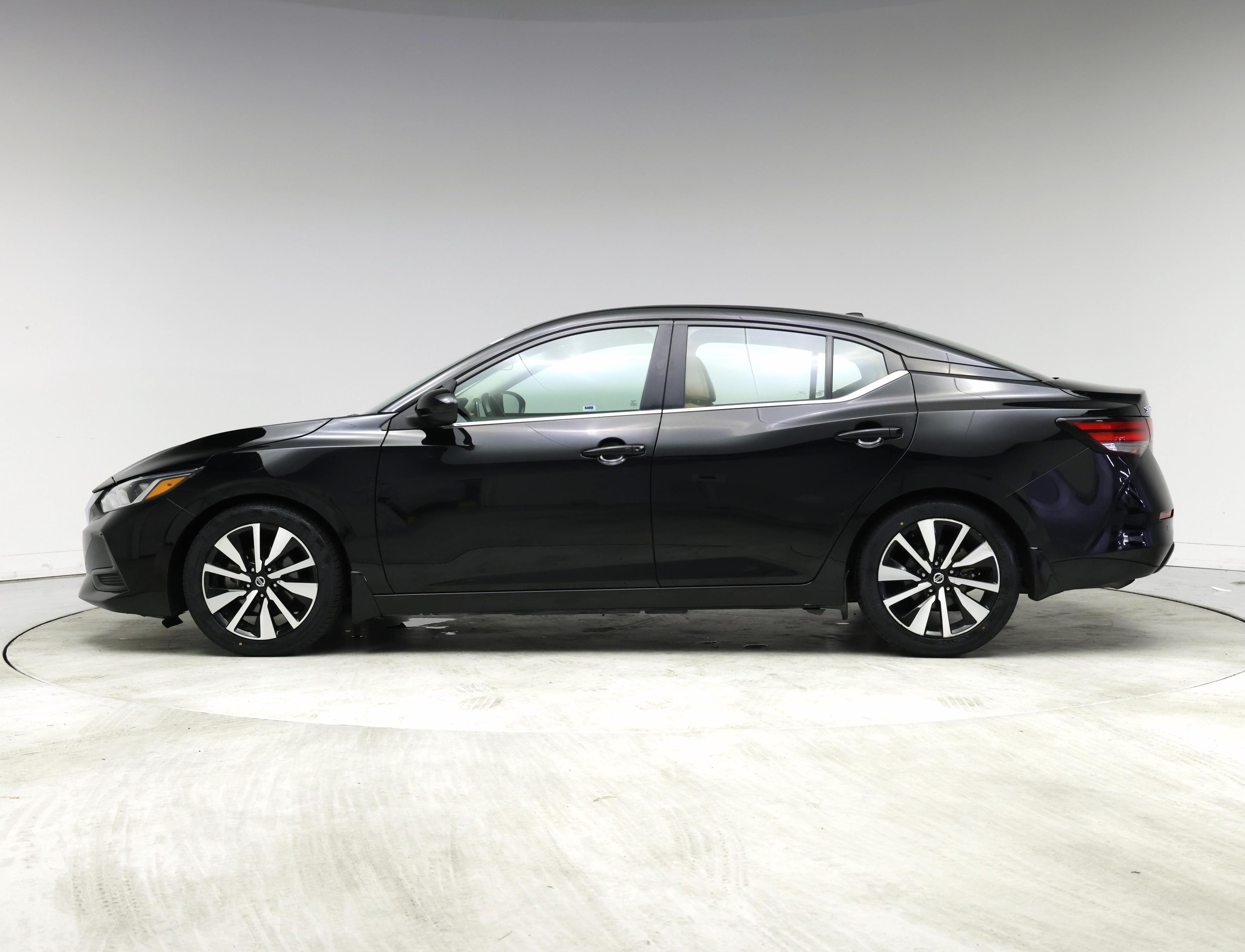 Thumbnail: 2022 Nissan Sentra - 3