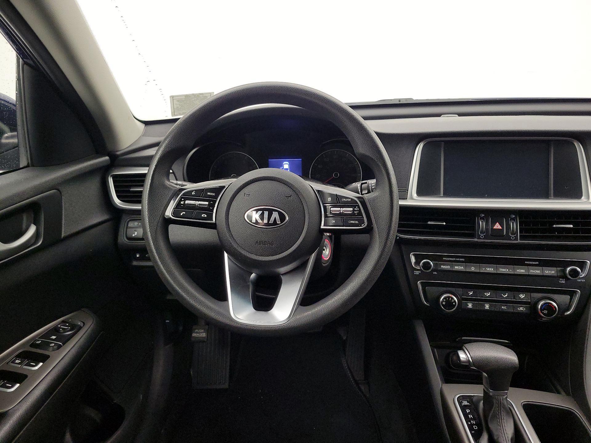 Thumbnail: 2019 Kia Optima - 10