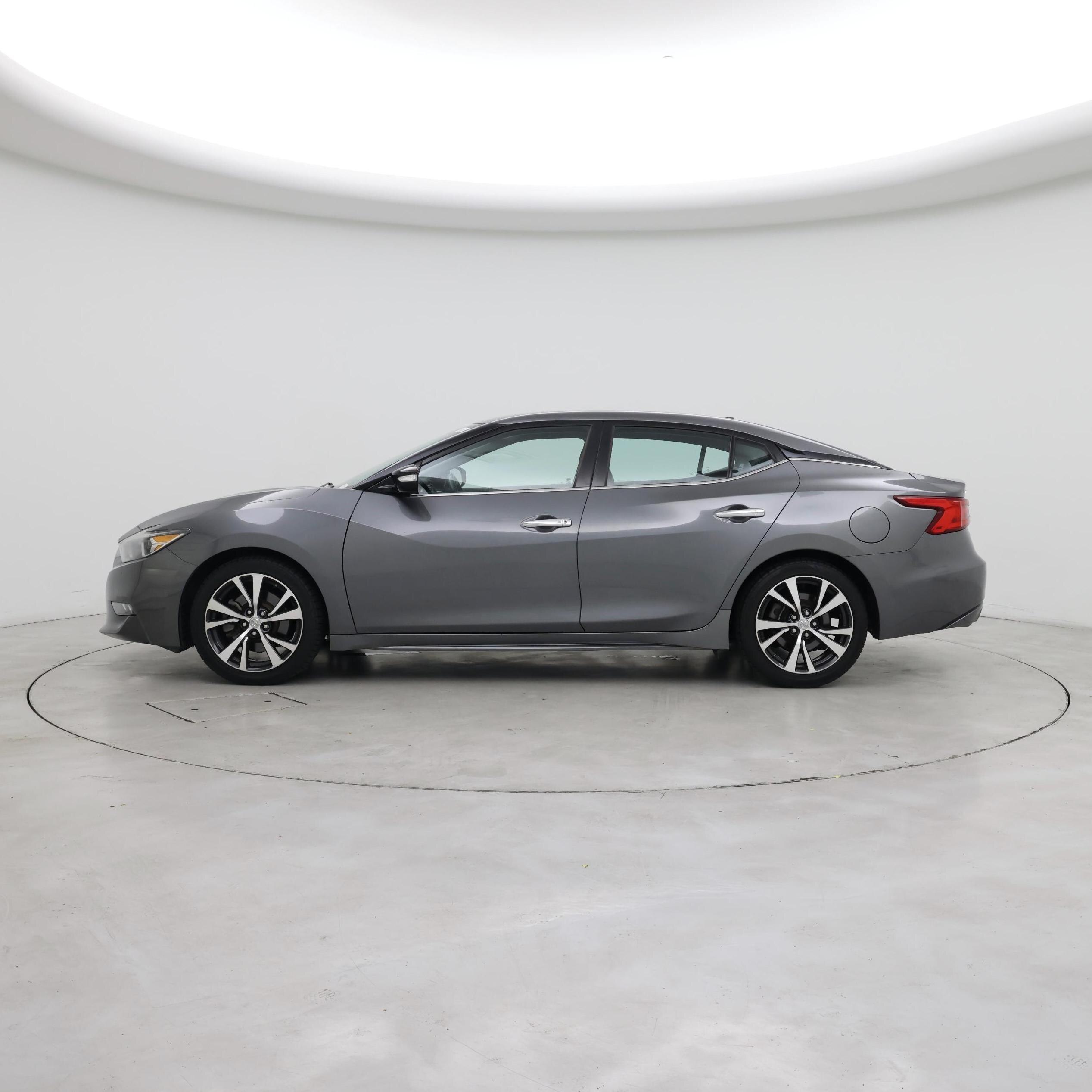 Thumbnail: 2017 Nissan Maxima - 3