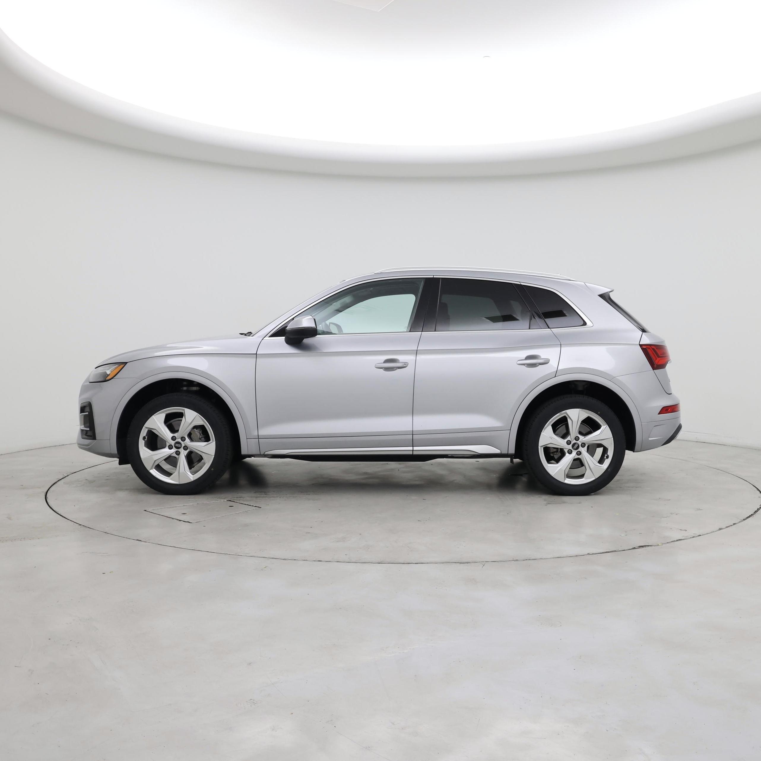 Thumbnail: 2021 Audi Q5 - 3