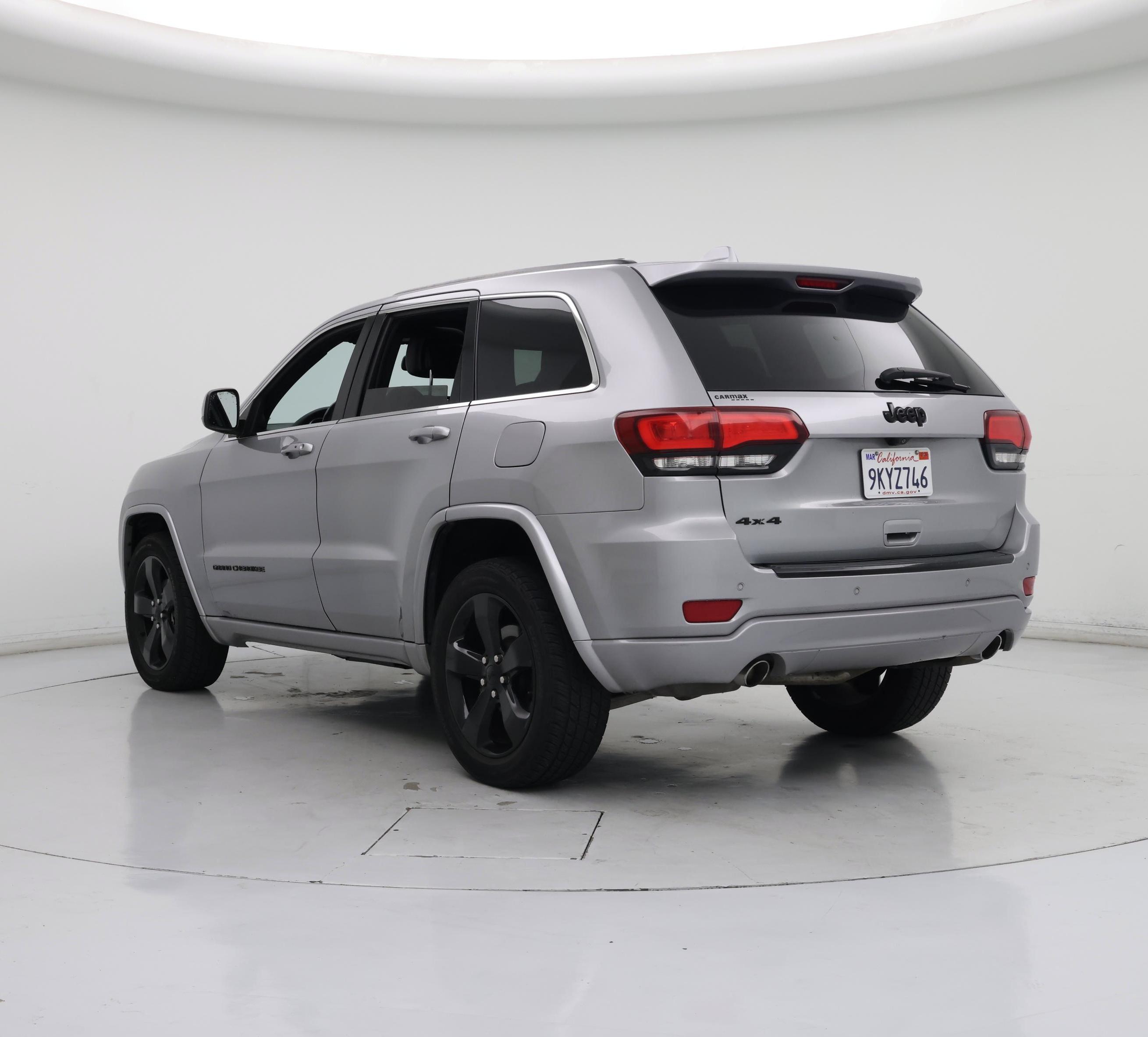 Thumbnail: 2015 Jeep Grand Cherokee - 2
