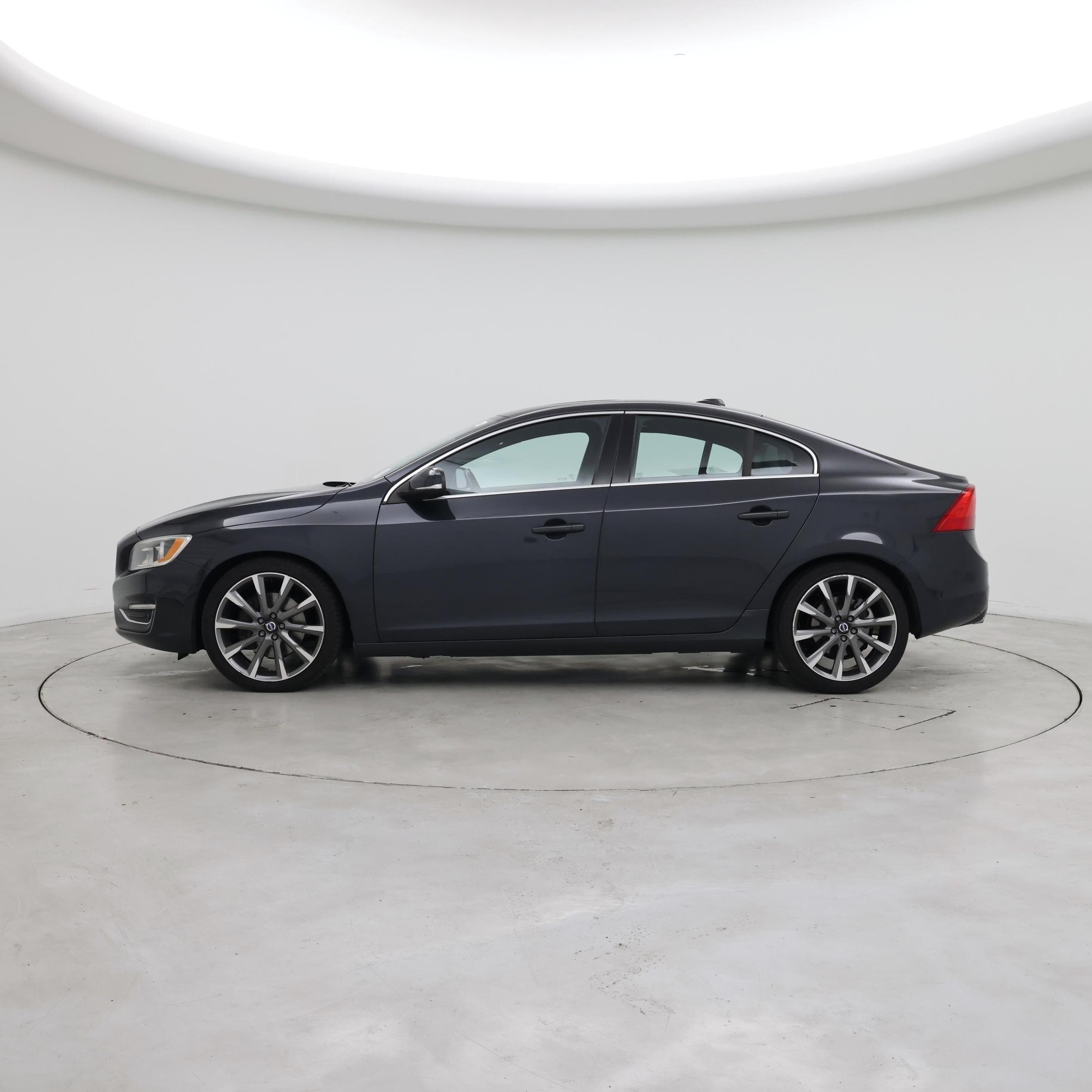 Thumbnail: 2015 Volvo S60 - 3