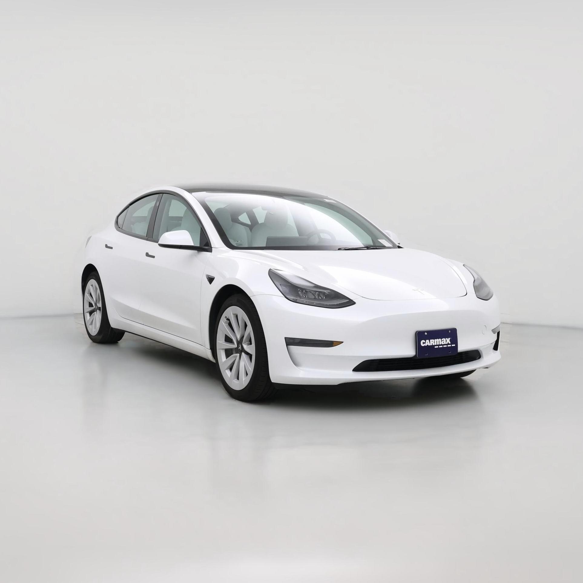Thumbnail: 2023 Tesla Model 3 - 1