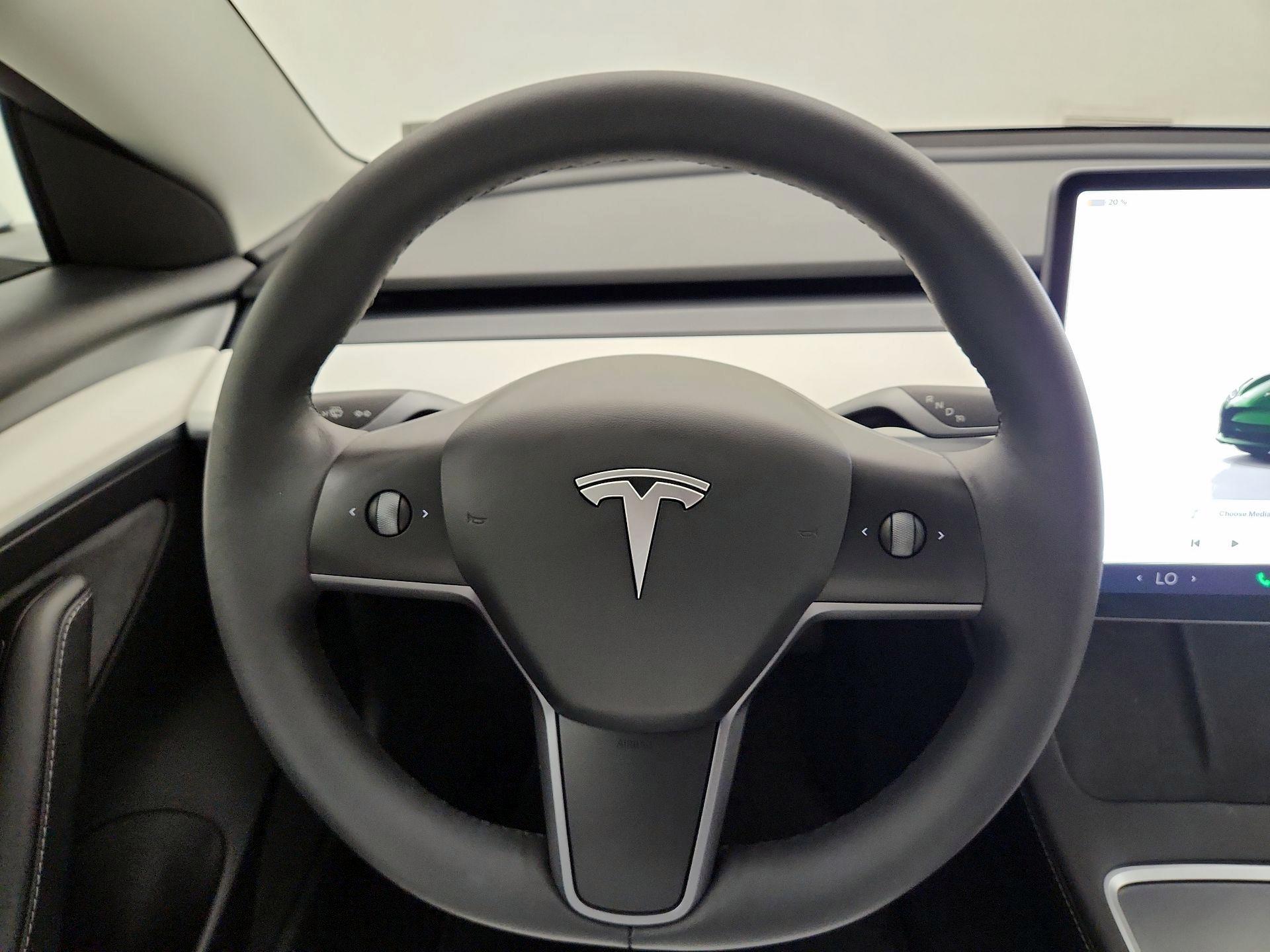 Thumbnail: 2023 Tesla Model 3 - 10