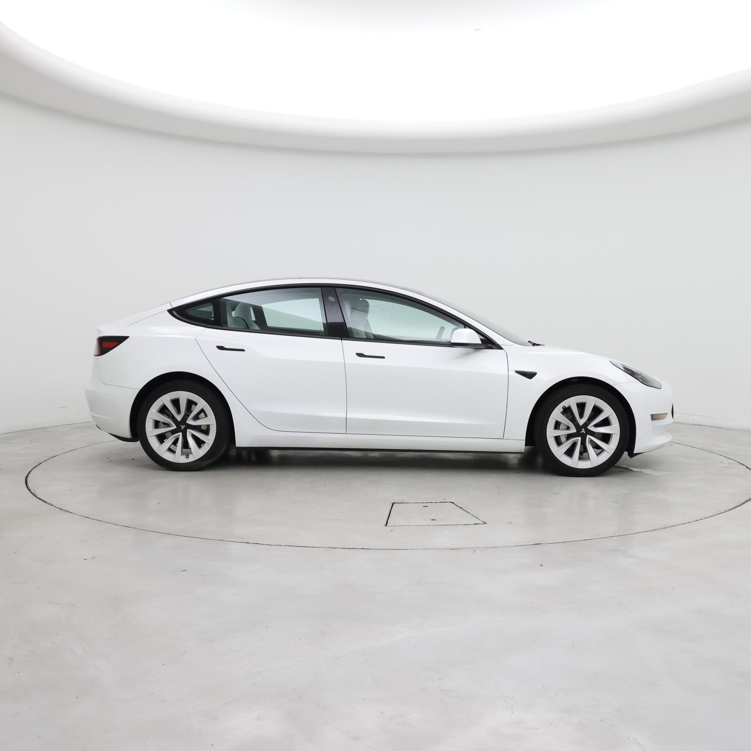 Thumbnail: 2023 Tesla Model 3 - 7