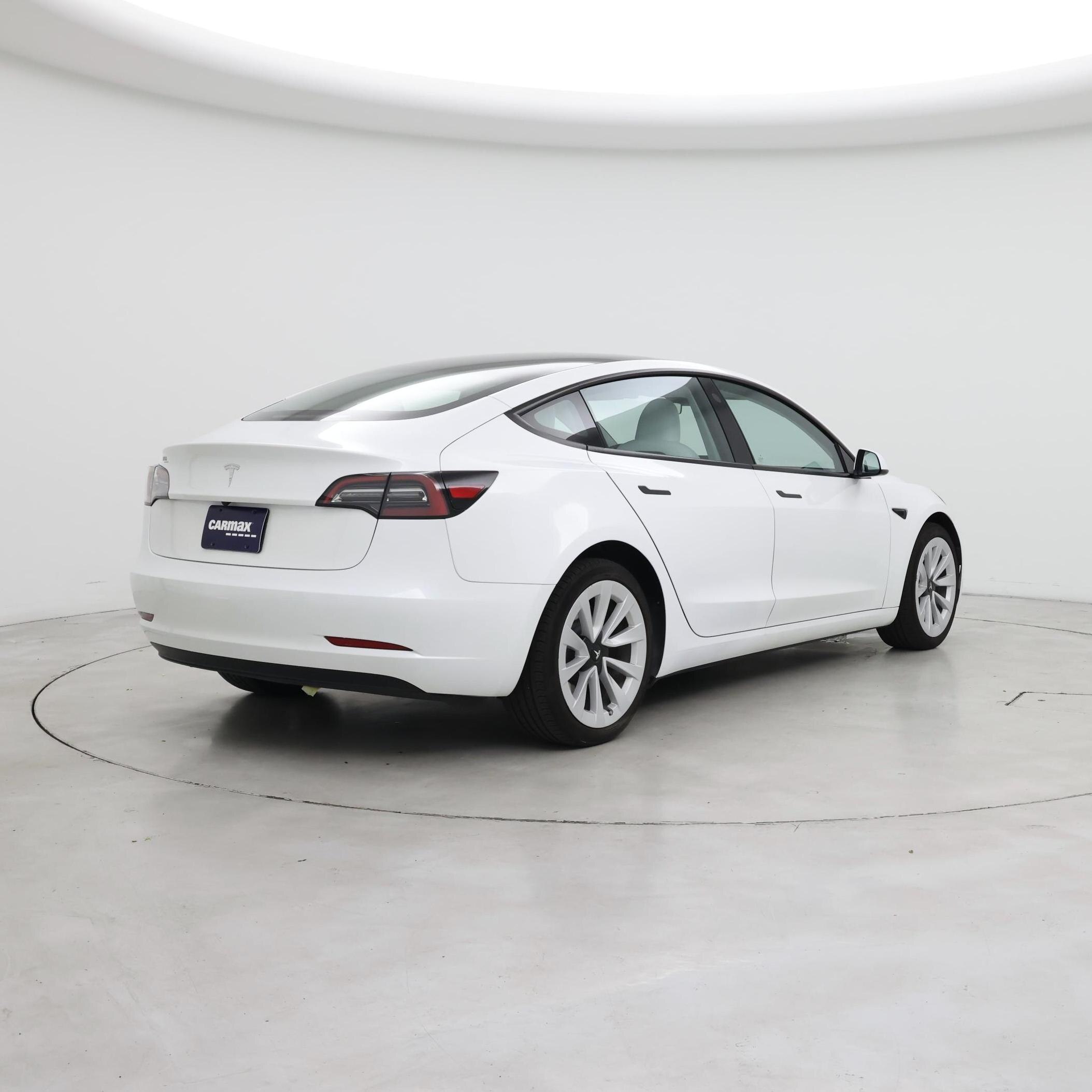 Thumbnail: 2023 Tesla Model 3 - 8