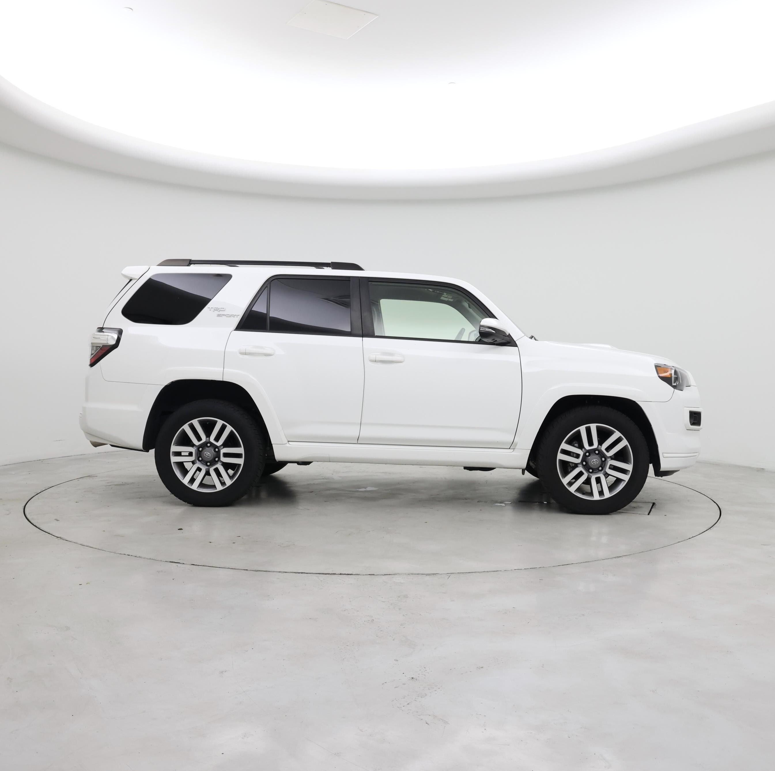 Thumbnail: 2022 Toyota 4Runner - 7