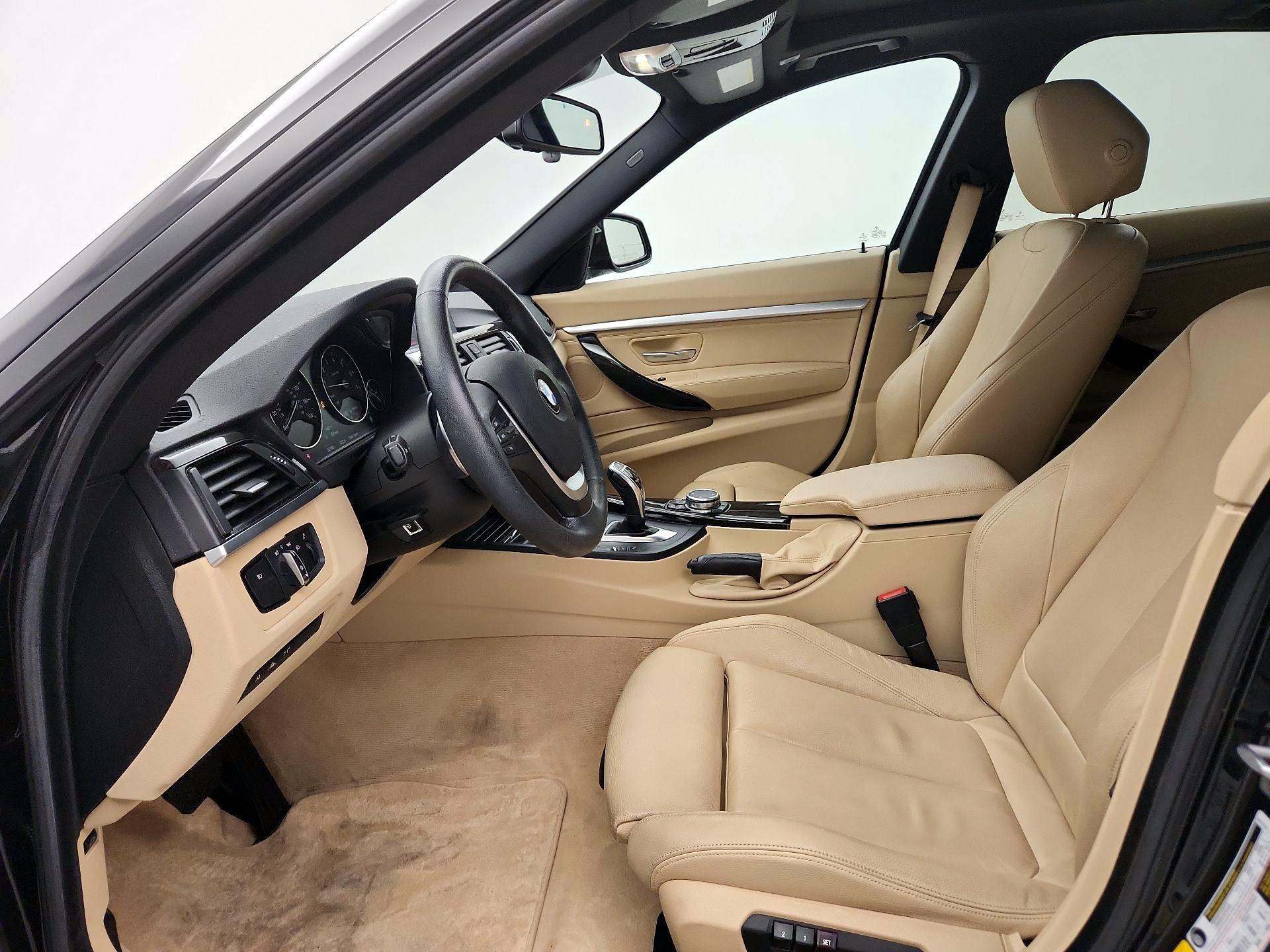 Thumbnail: 2016 BMW 3 Series - 11
