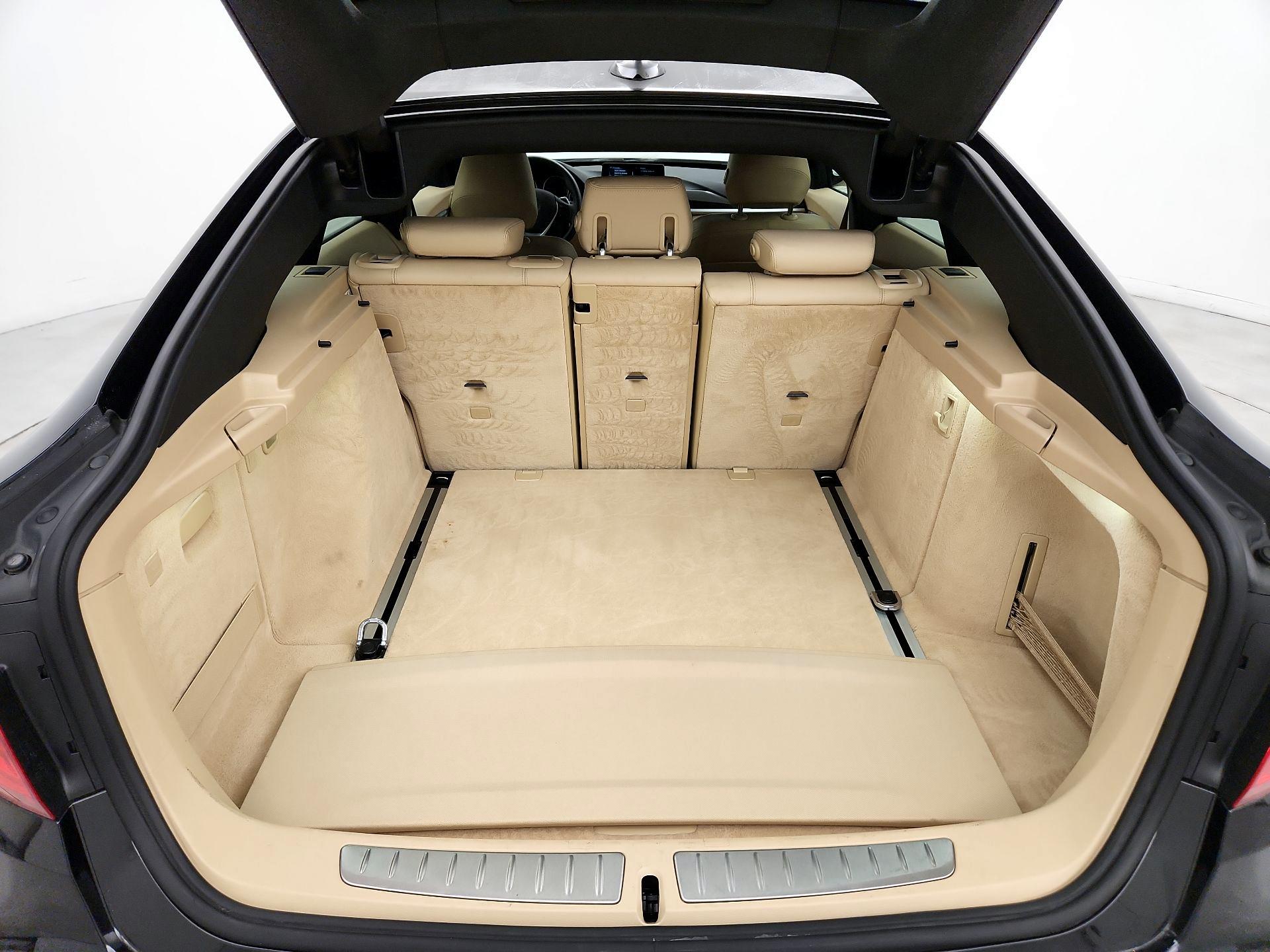 Thumbnail: 2016 BMW 3 Series - 20