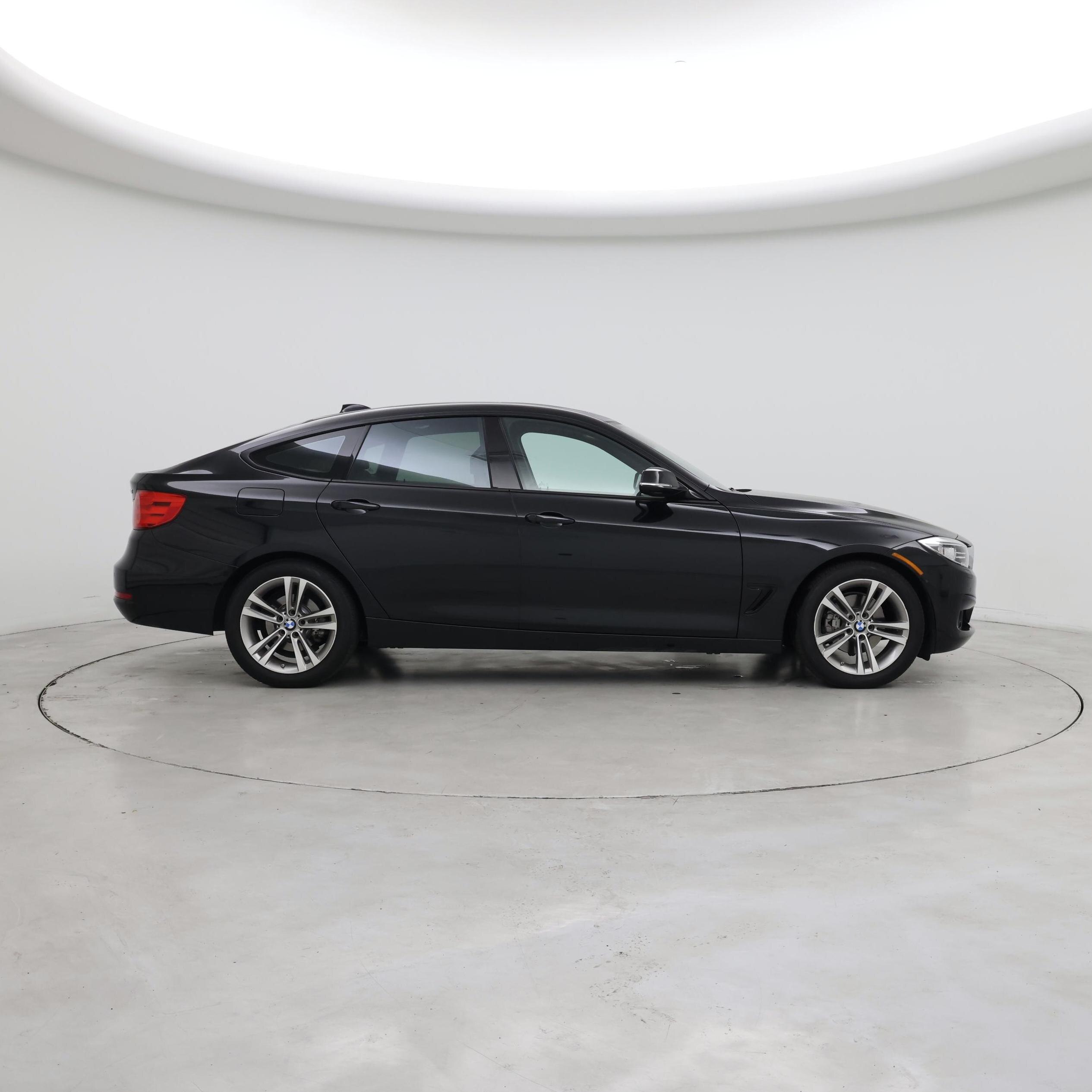Thumbnail: 2016 BMW 3 Series - 7