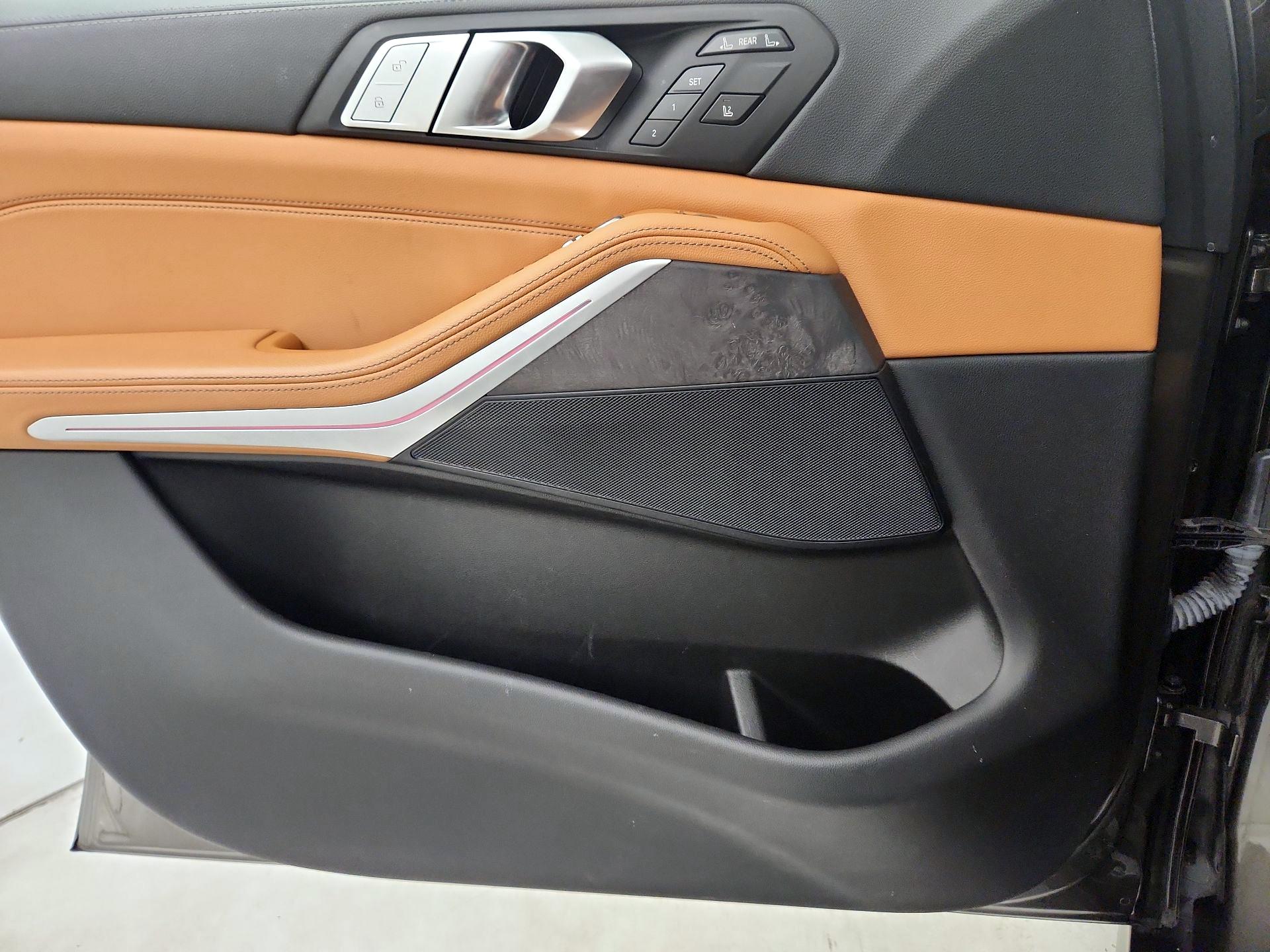 Thumbnail: 2022 BMW X7 - 12