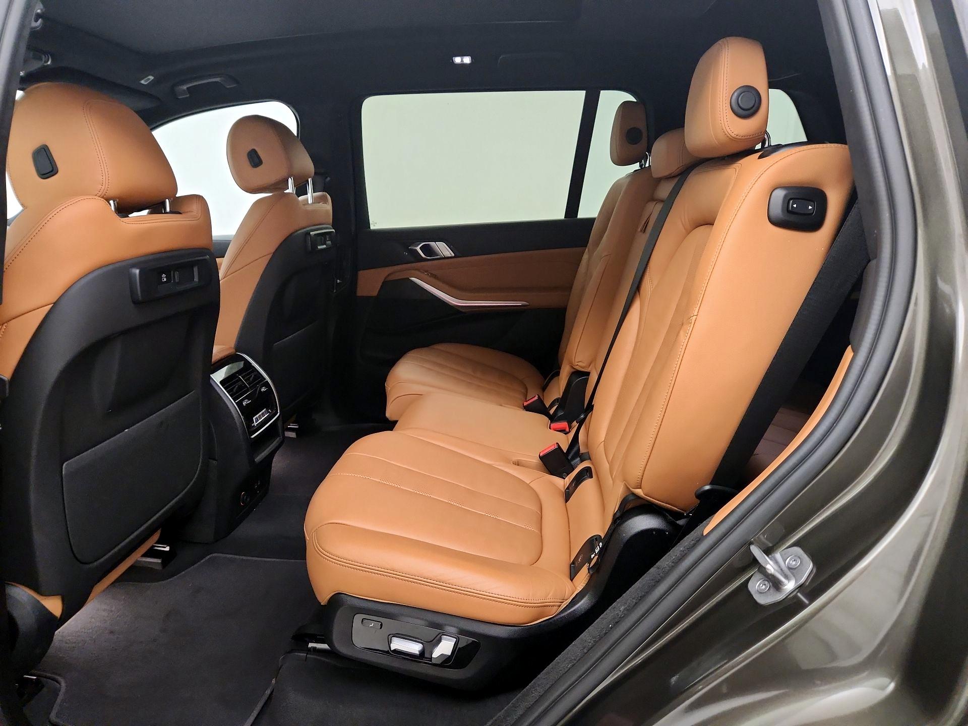 Thumbnail: 2022 BMW X7 - 20