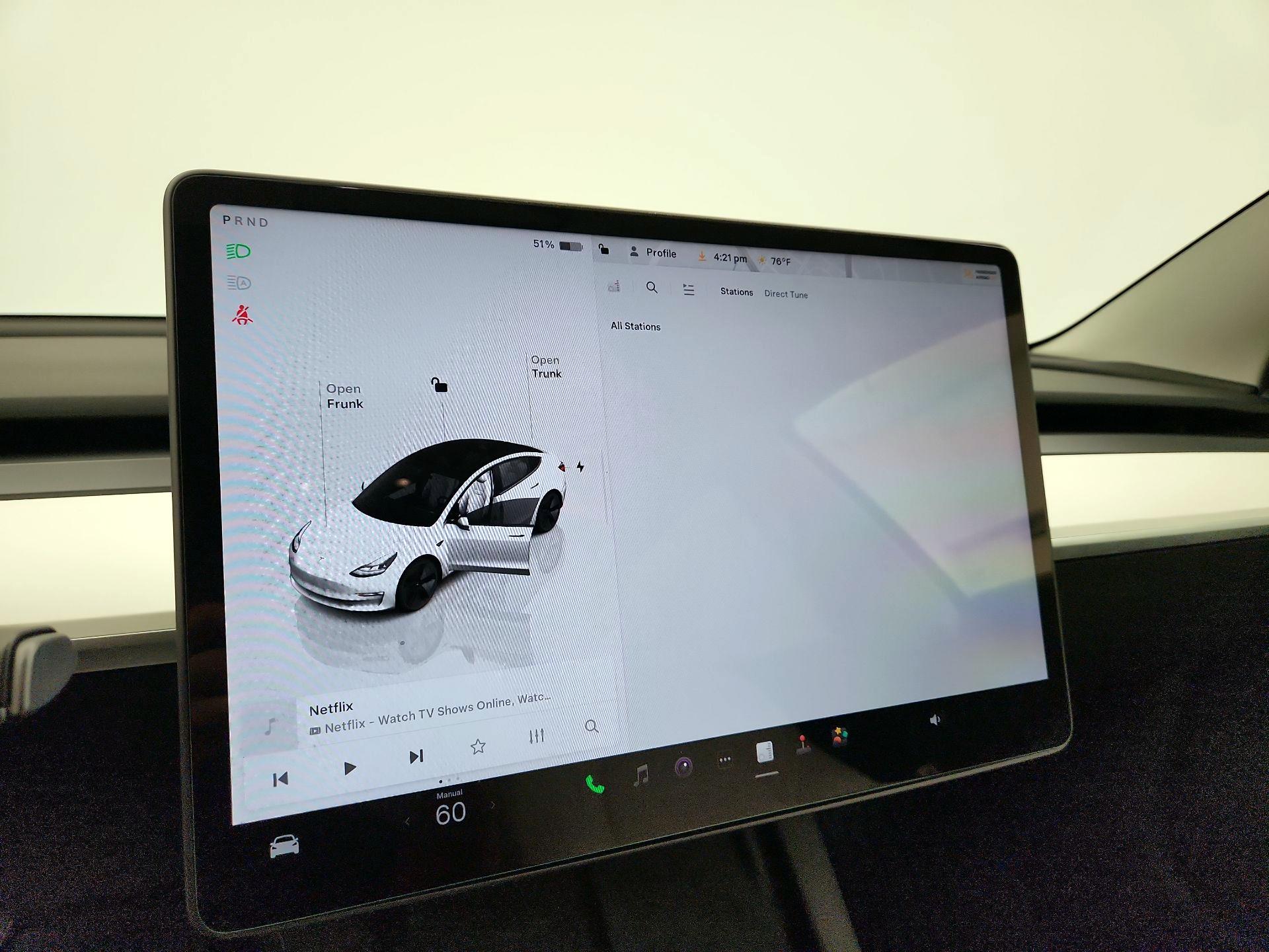 Thumbnail: 2022 Tesla Model 3 - 15