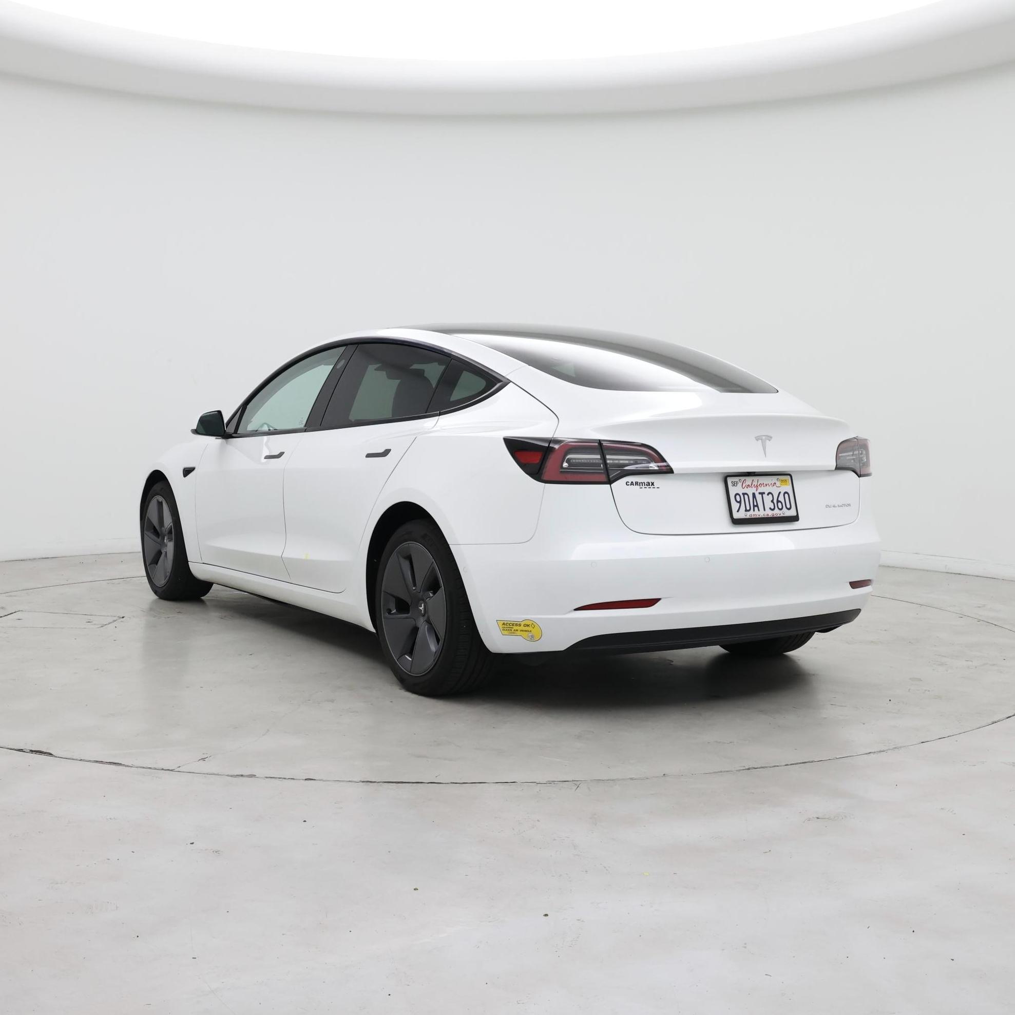 Thumbnail: 2022 Tesla Model 3 - 2