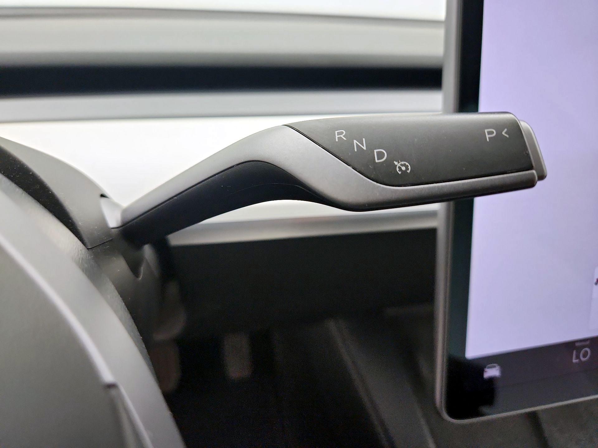 Thumbnail: 2022 Tesla Model 3 - 16