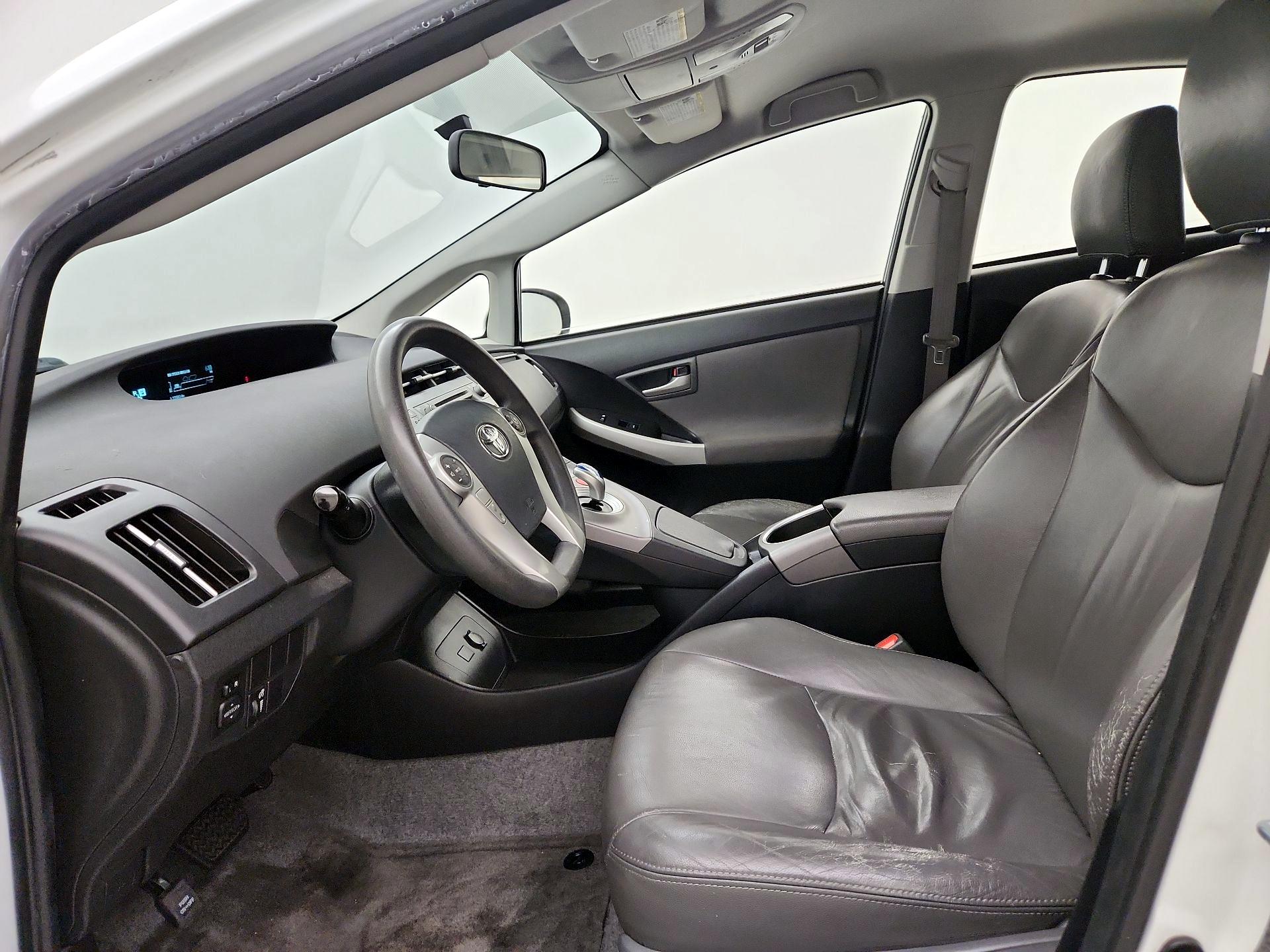 Thumbnail: 2015 Toyota Prius - 11