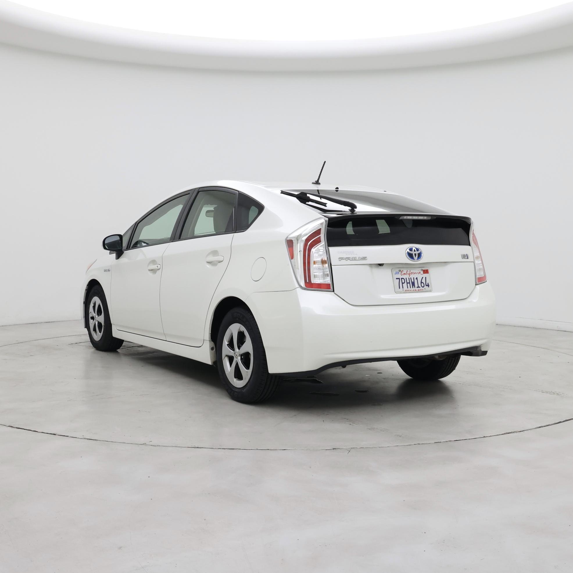 Thumbnail: 2015 Toyota Prius - 2