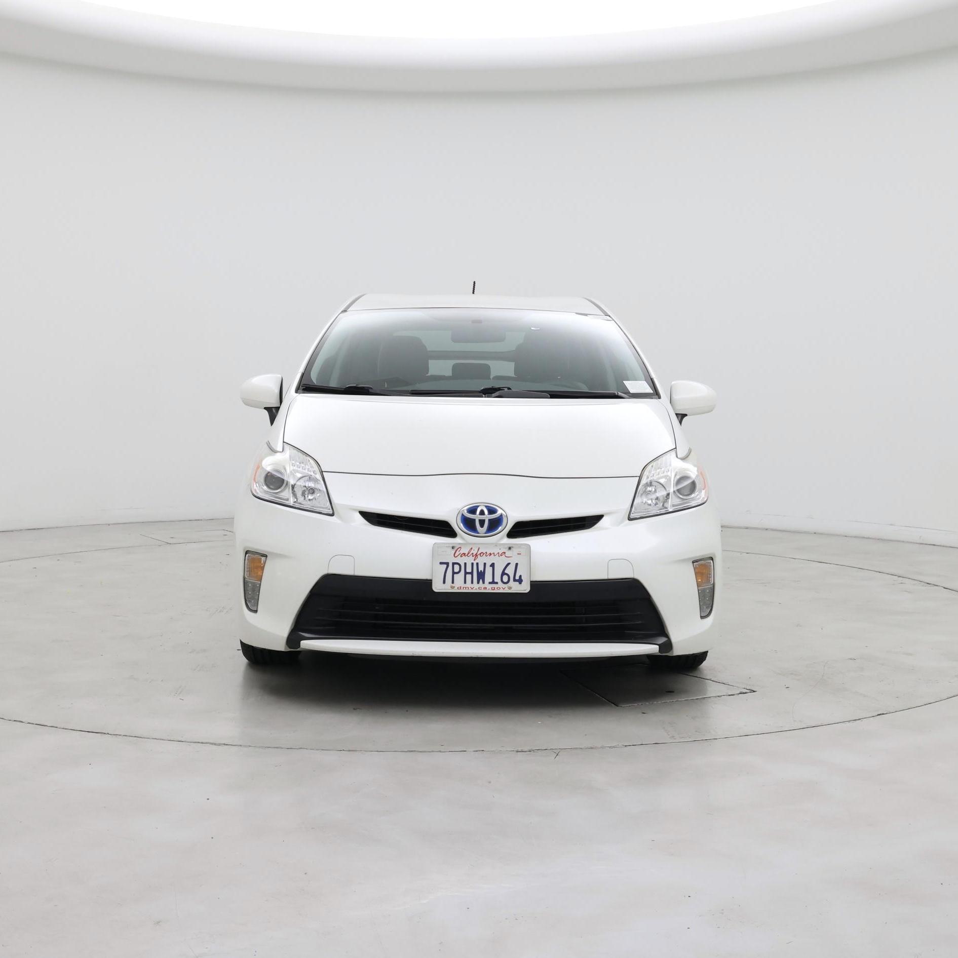 Thumbnail: 2015 Toyota Prius - 5