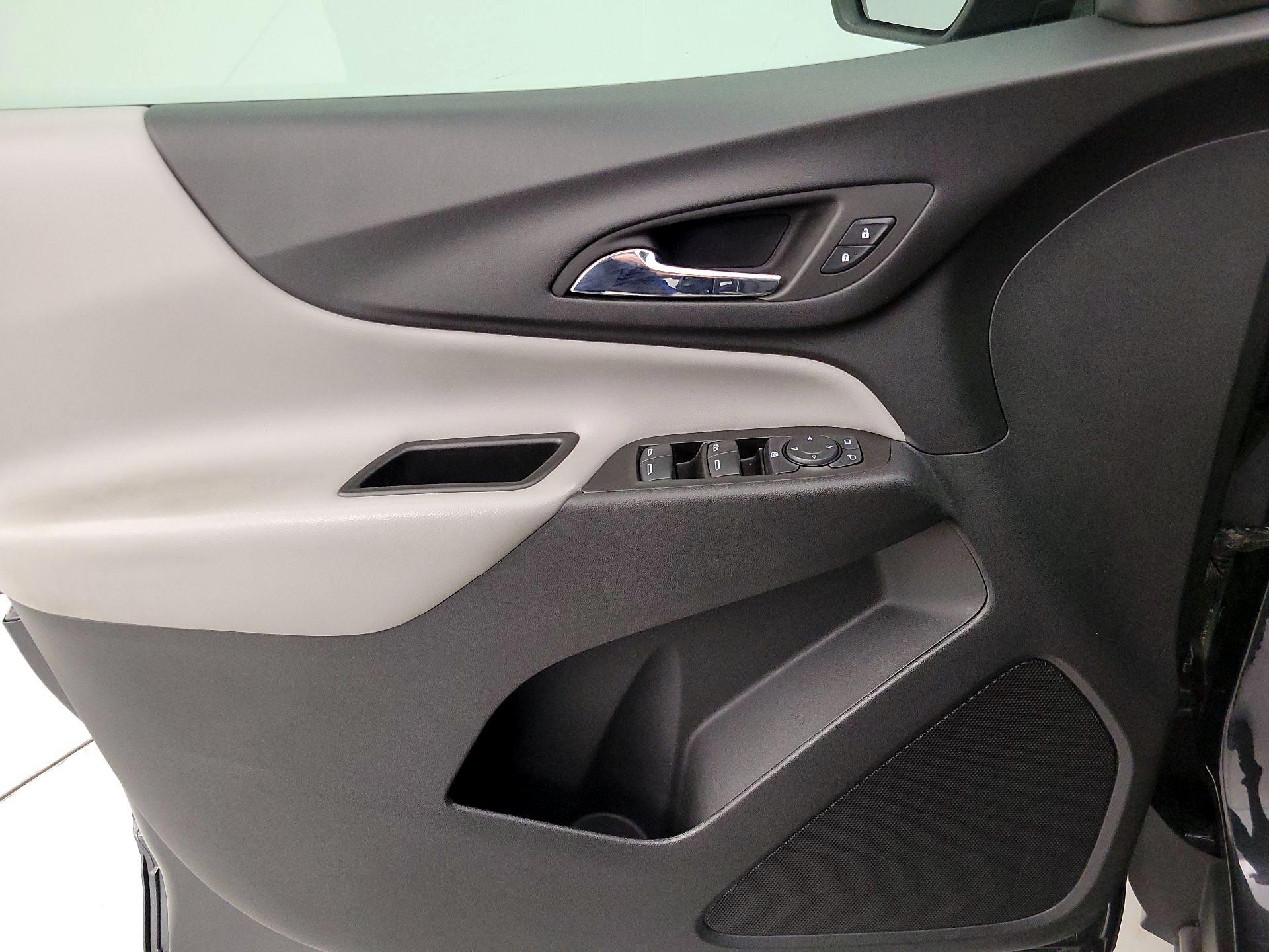 Thumbnail: 2022 Chevrolet Equinox - 12