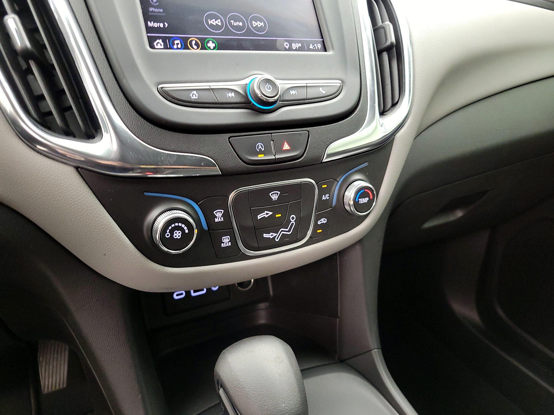 Thumbnail: 2022 Chevrolet Equinox - 16