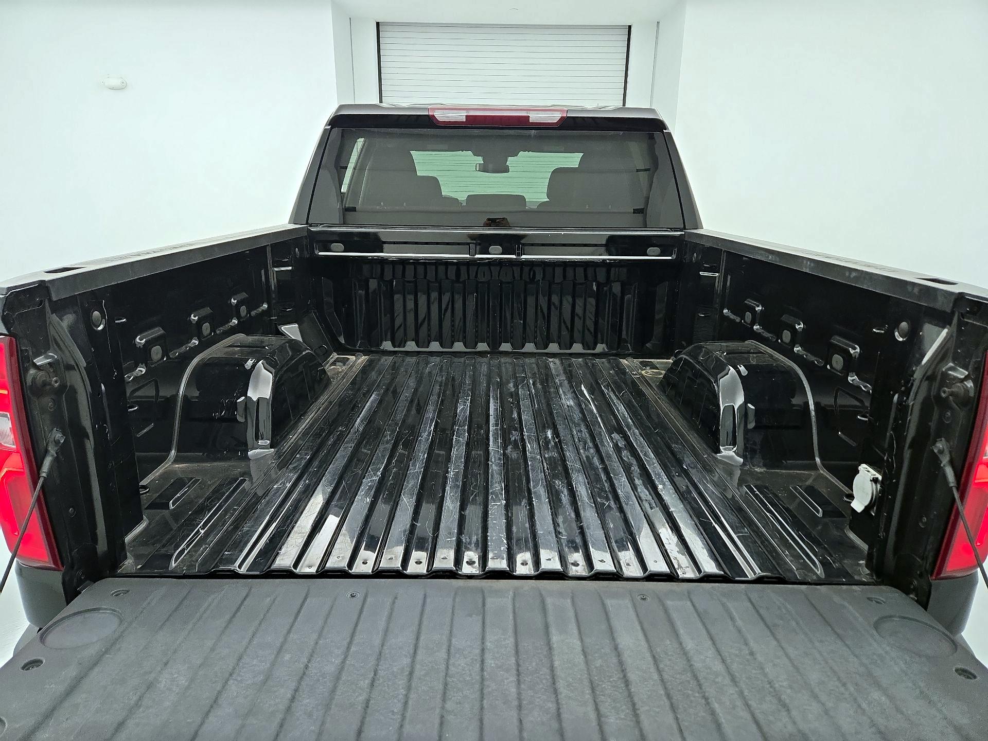 Thumbnail: 2022 Chevrolet Silverado 1500 - 20