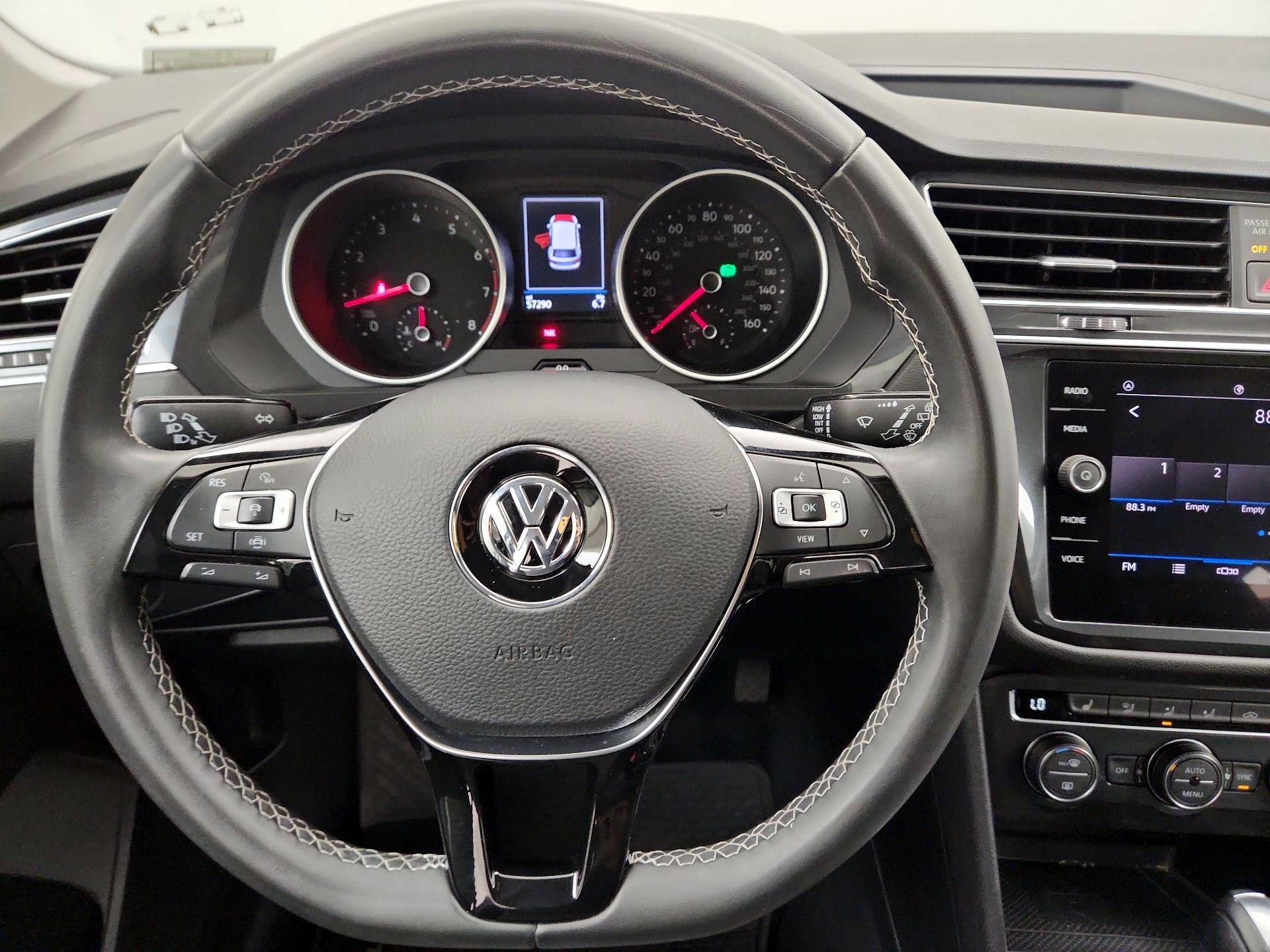 Thumbnail: 2021 Volkswagen Tiguan - 10