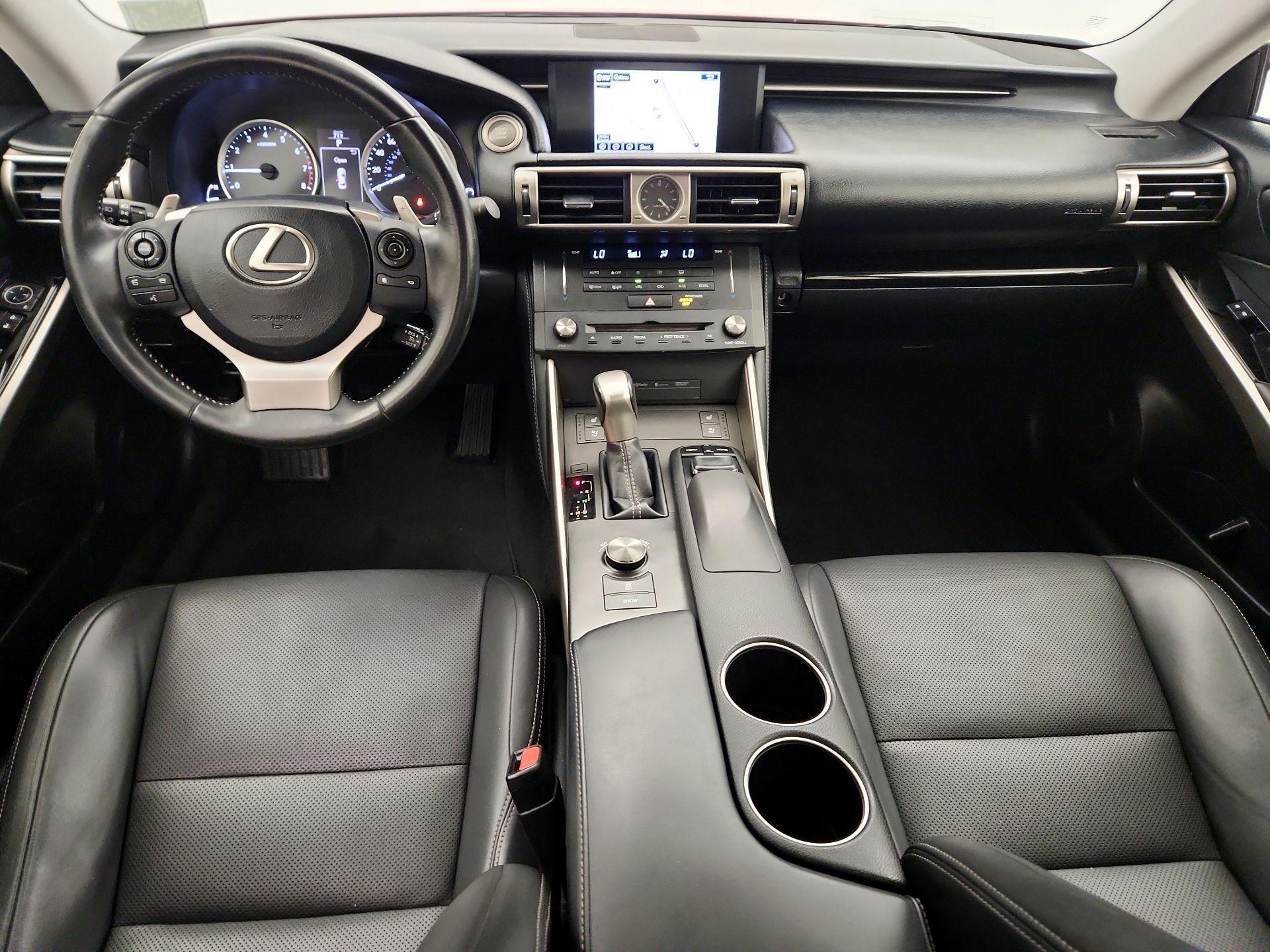Thumbnail: 2015 Lexus IS - 9