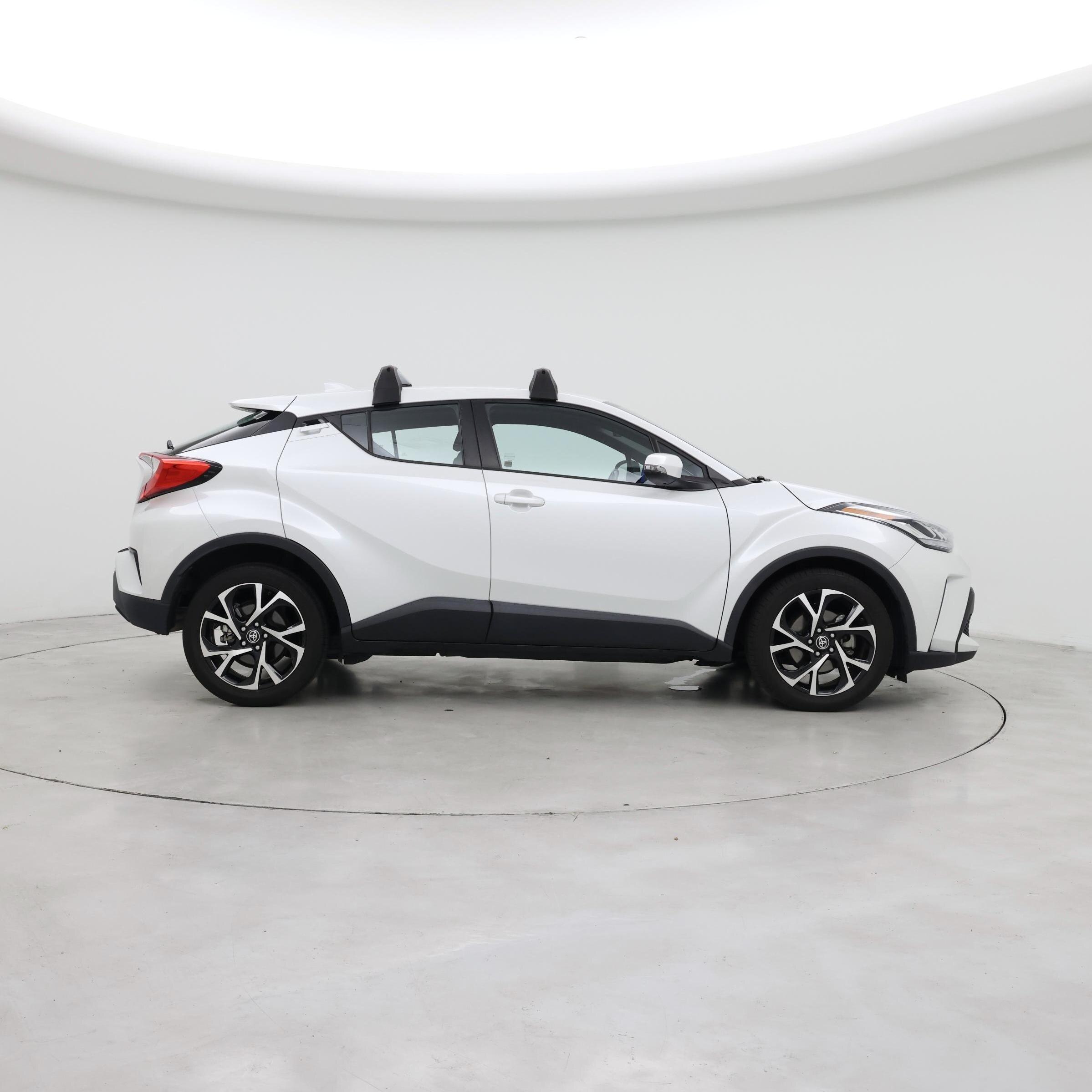 Thumbnail: 2022 Toyota C-HR - 7