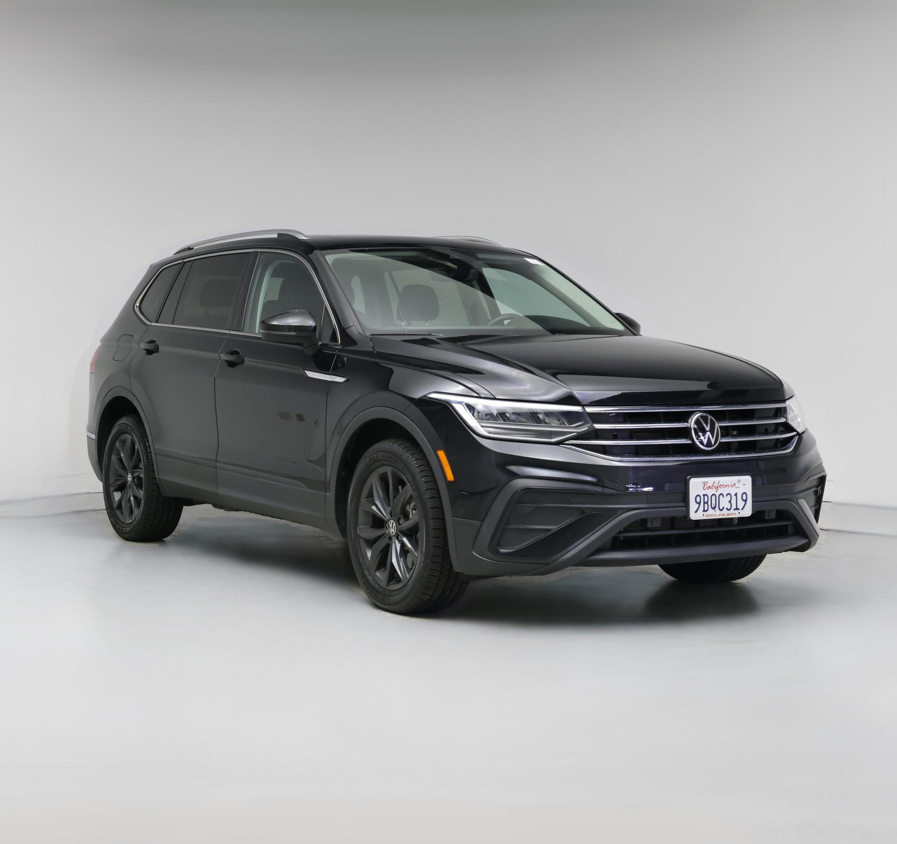 Thumbnail: 2022 Volkswagen Tiguan - 1