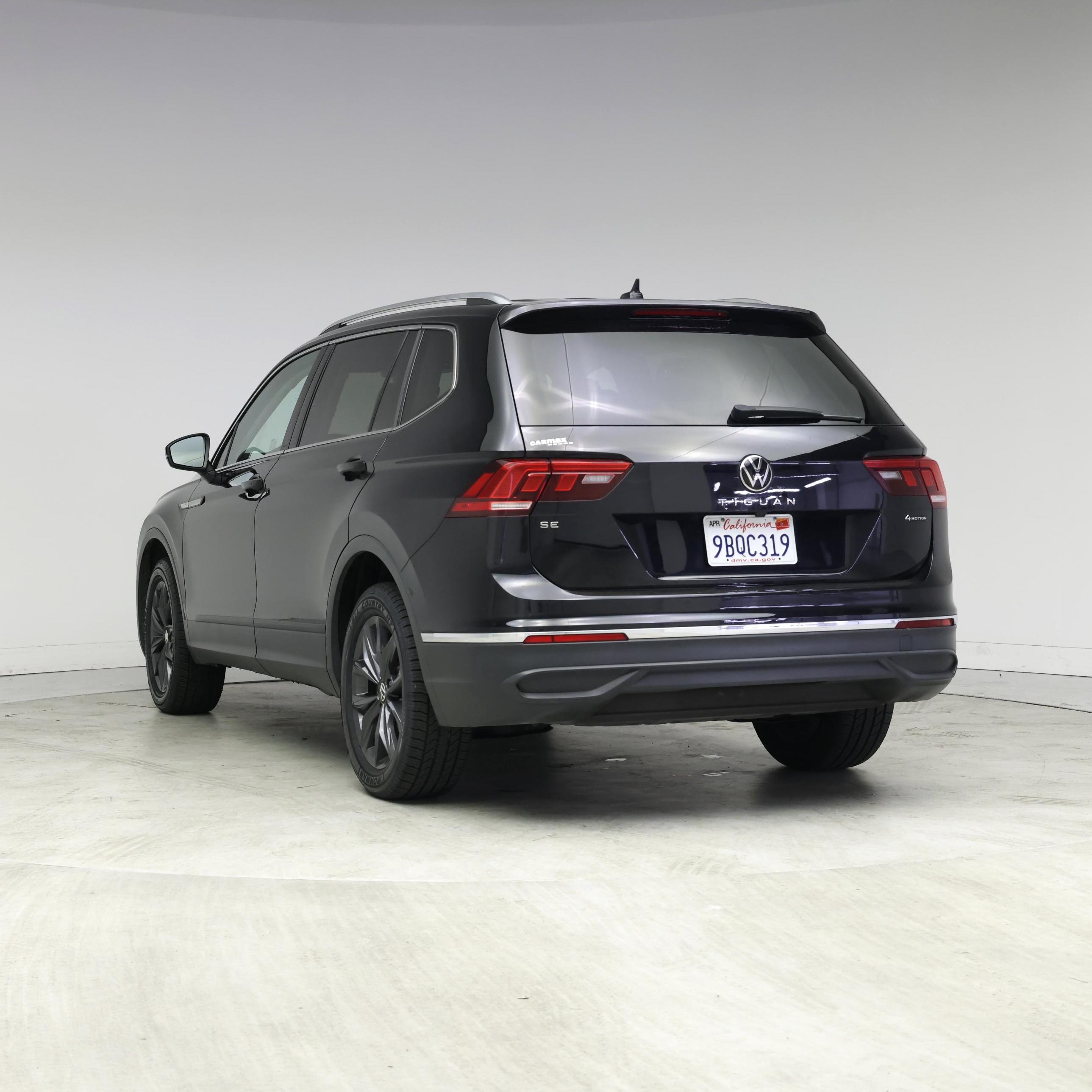 Thumbnail: 2022 Volkswagen Tiguan - 2
