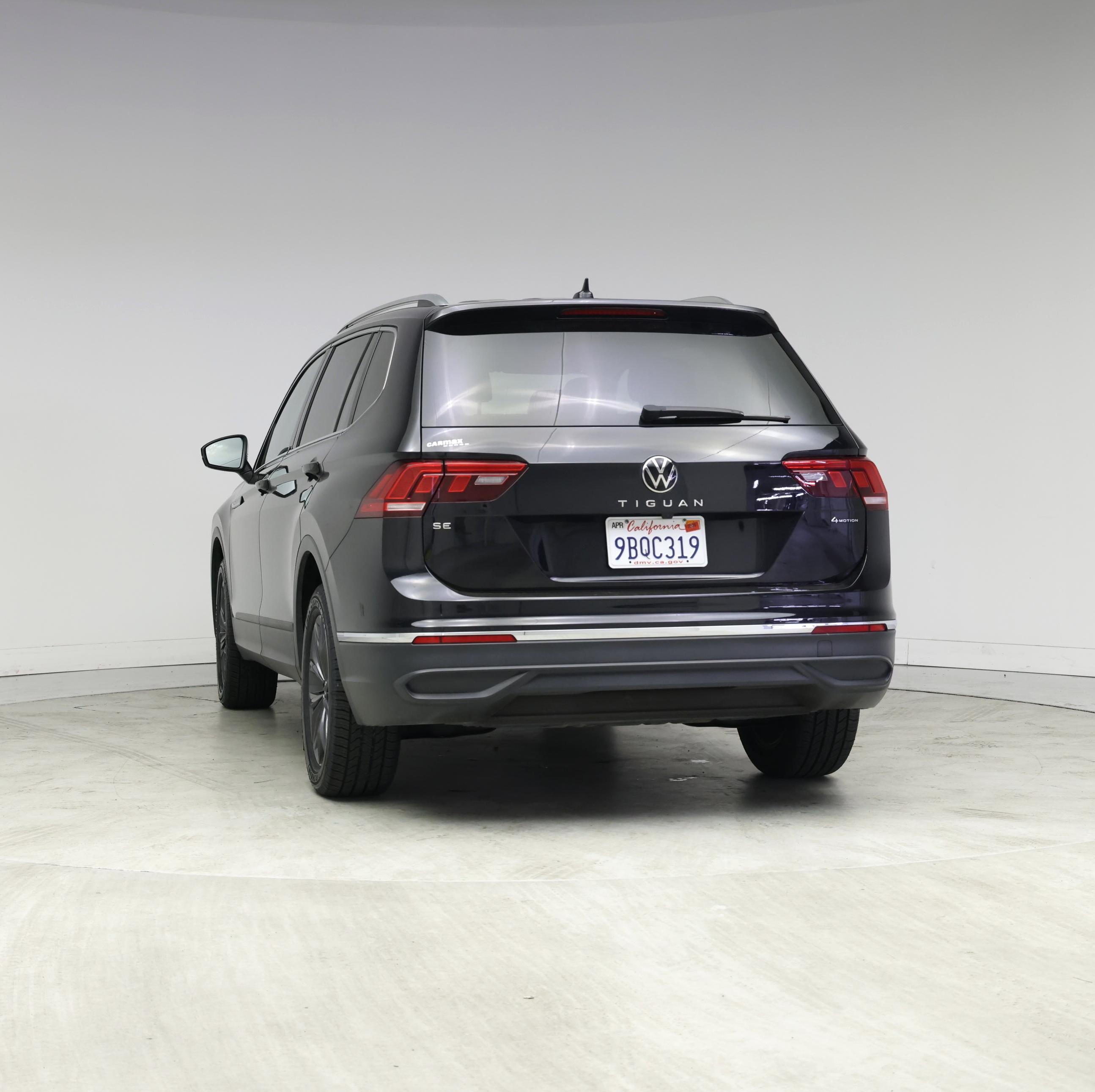 Thumbnail: 2022 Volkswagen Tiguan - 6