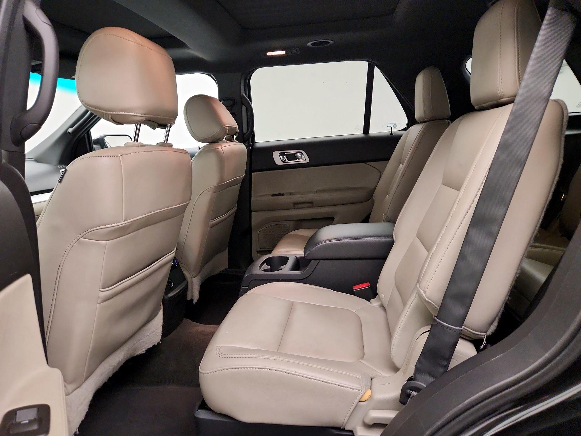 Thumbnail: 2015 Ford Explorer - 20