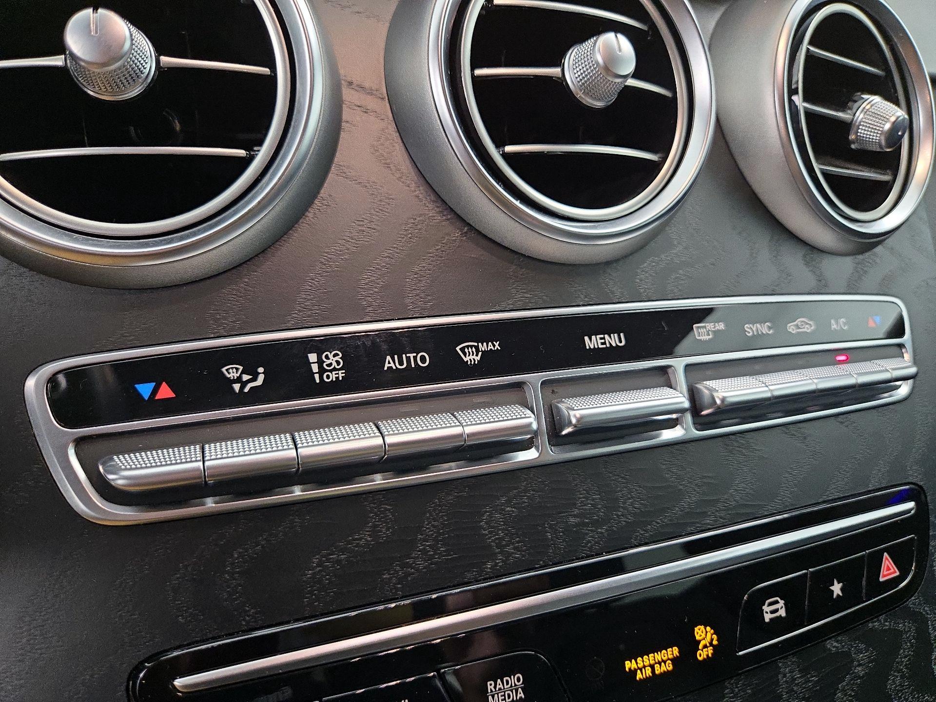 Thumbnail: 2021 Mercedes-Benz GLC - 16
