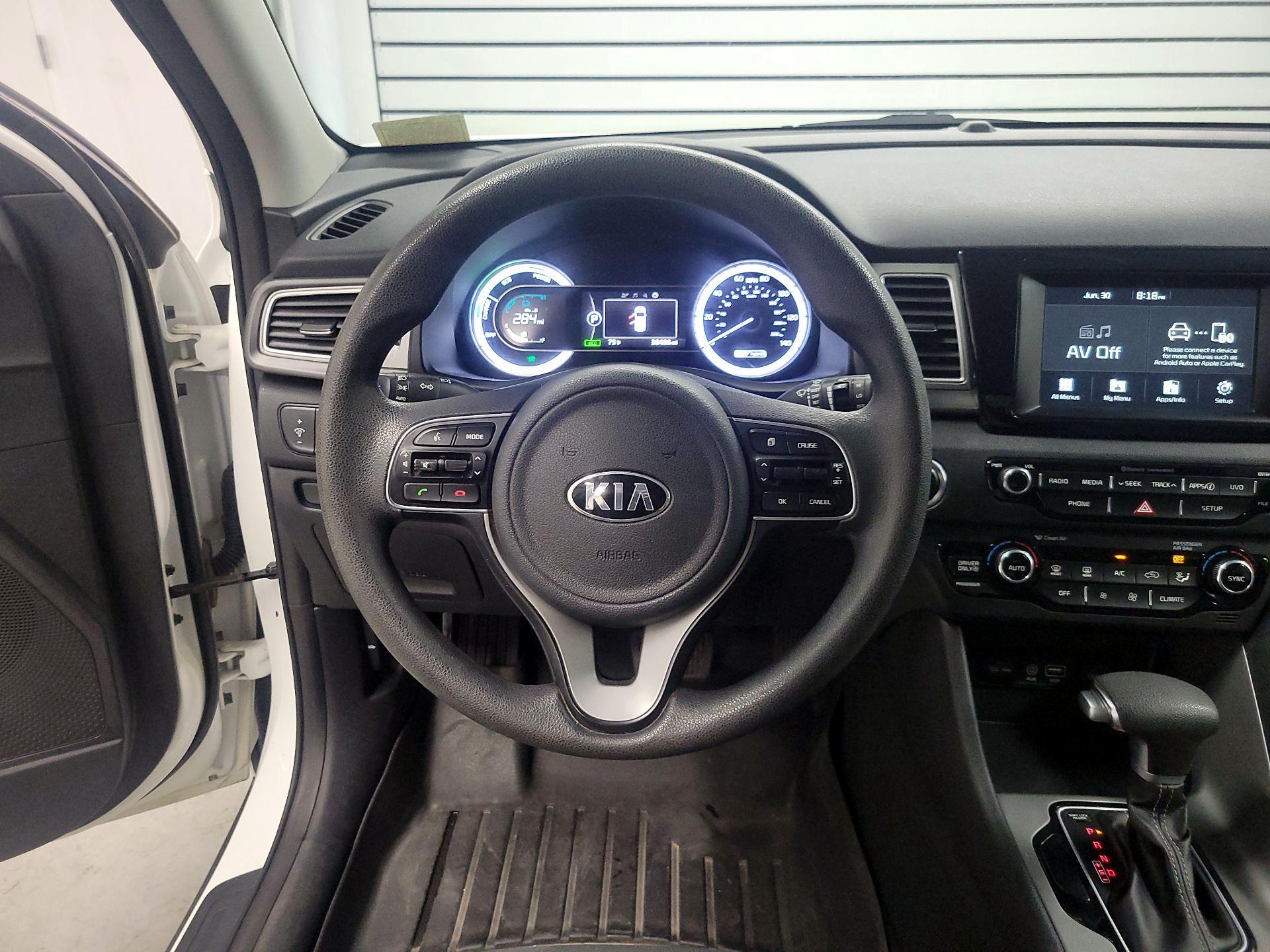 Thumbnail: 2018 Kia Niro - 10