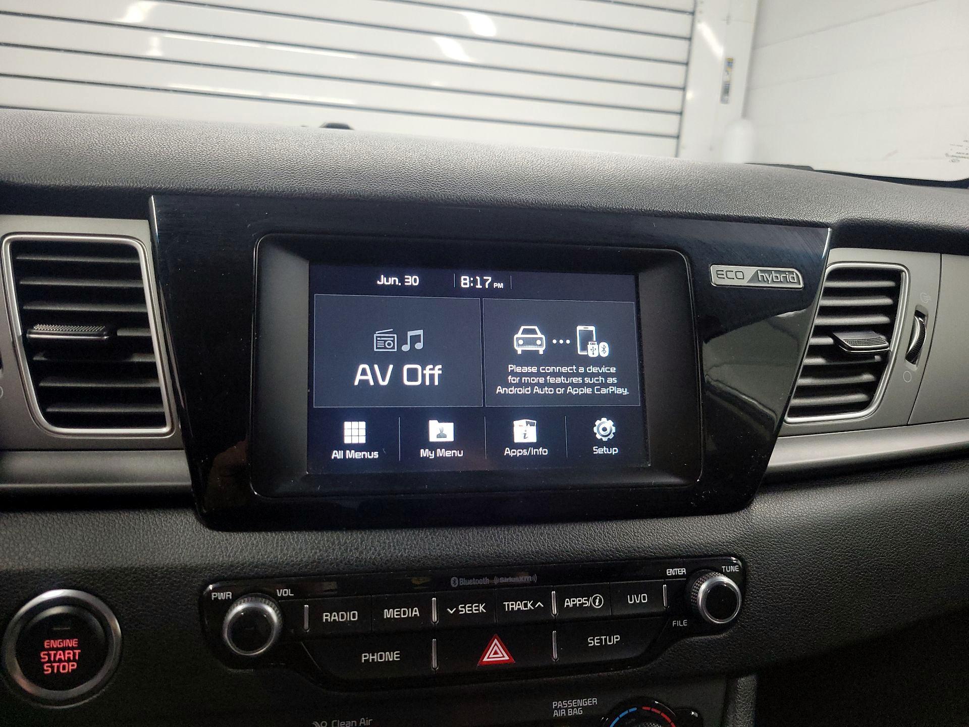 Thumbnail: 2018 Kia Niro - 14