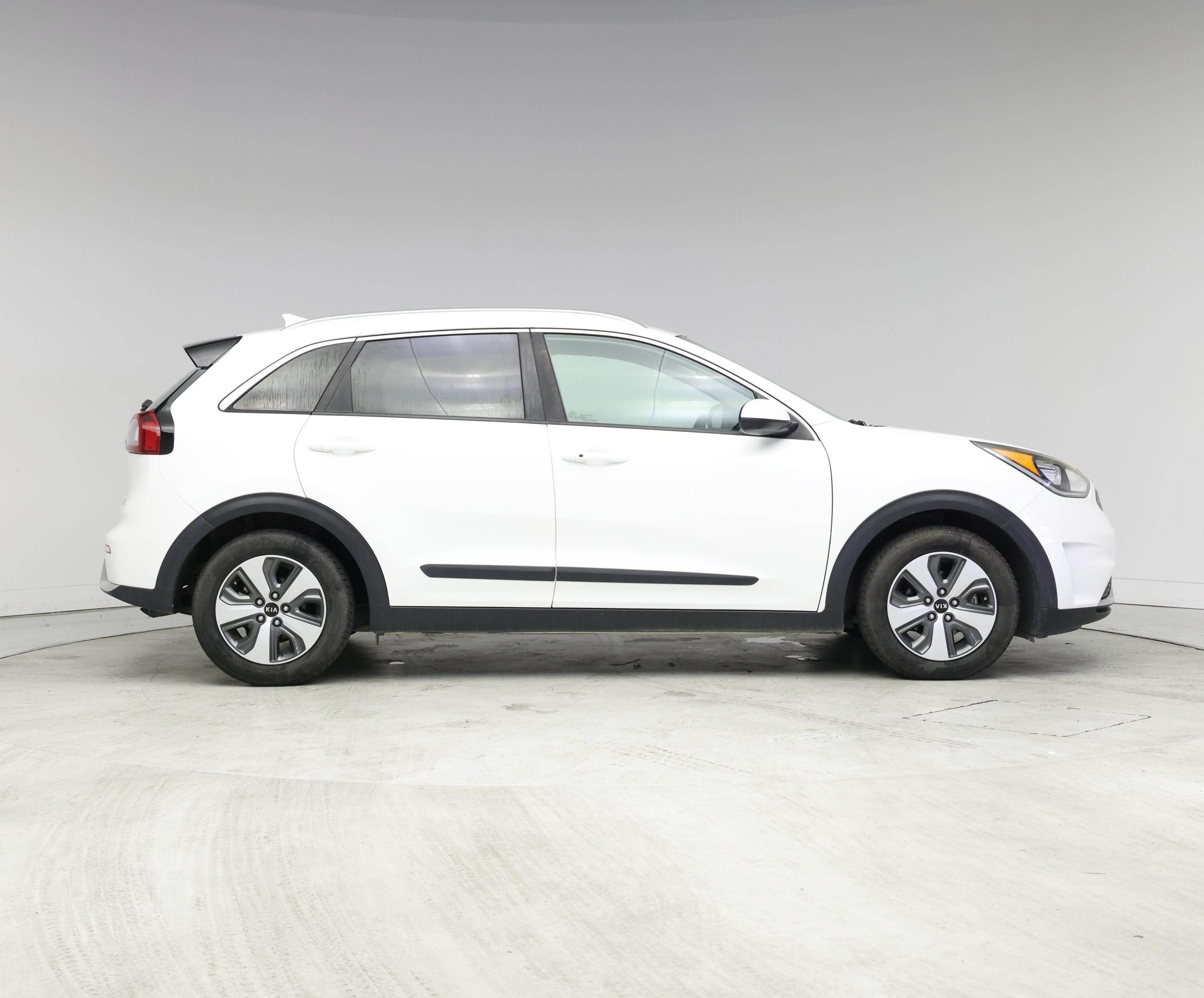 Thumbnail: 2018 Kia Niro - 7