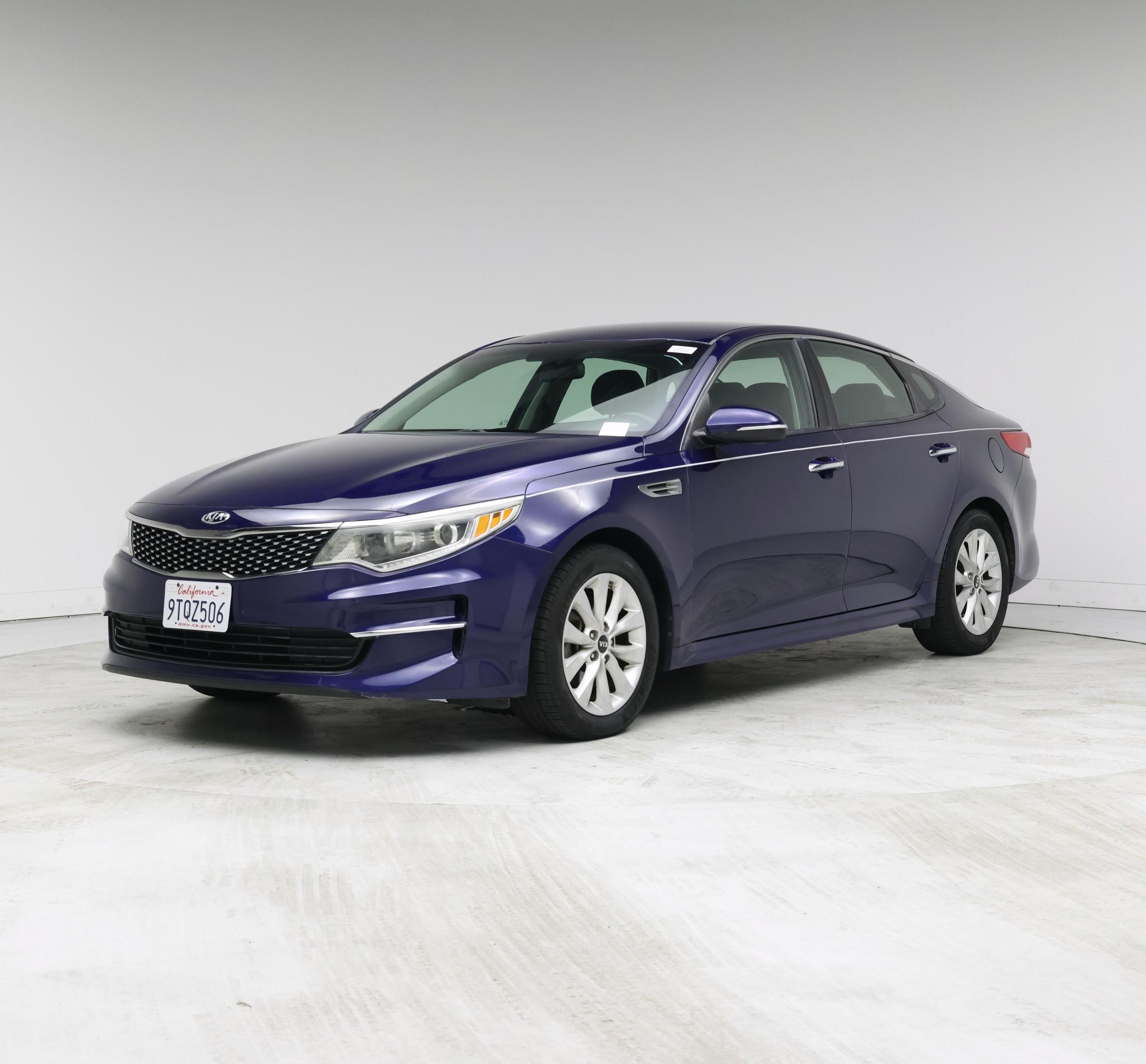 Thumbnail: 2018 Kia Optima - 4