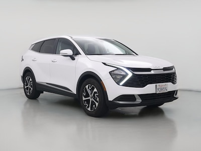 White 2023 Kia Sportage EX