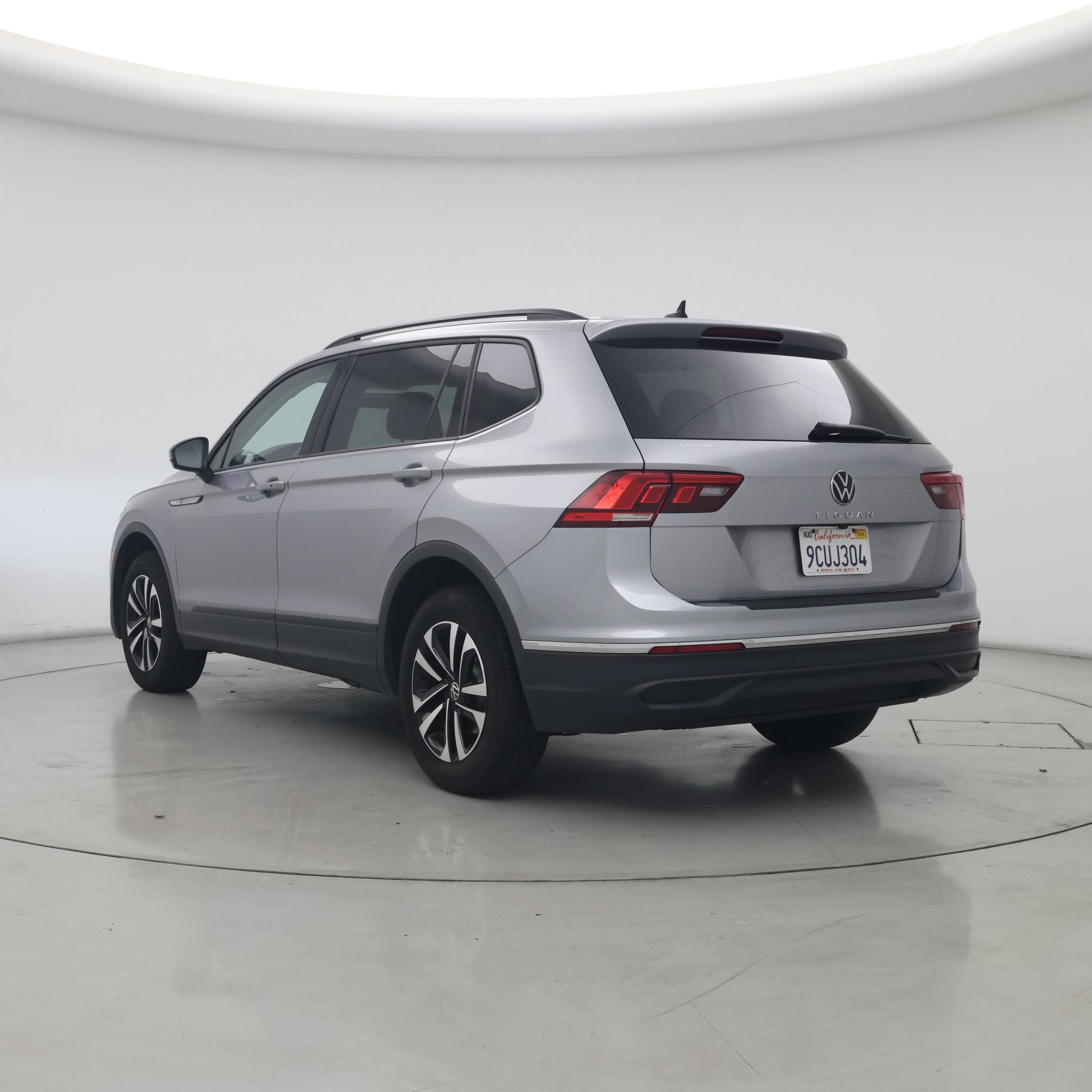 Thumbnail: 2022 Volkswagen Tiguan - 2