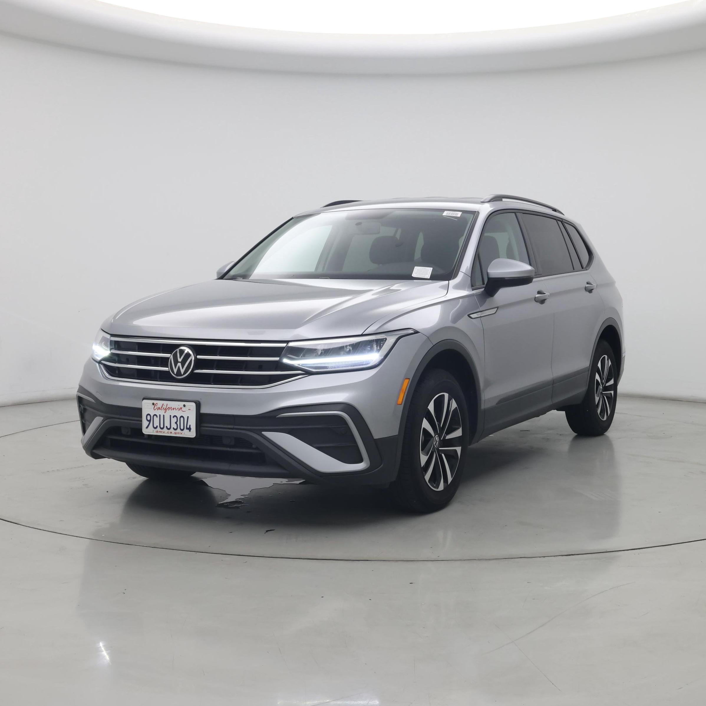 Thumbnail: 2022 Volkswagen Tiguan - 4