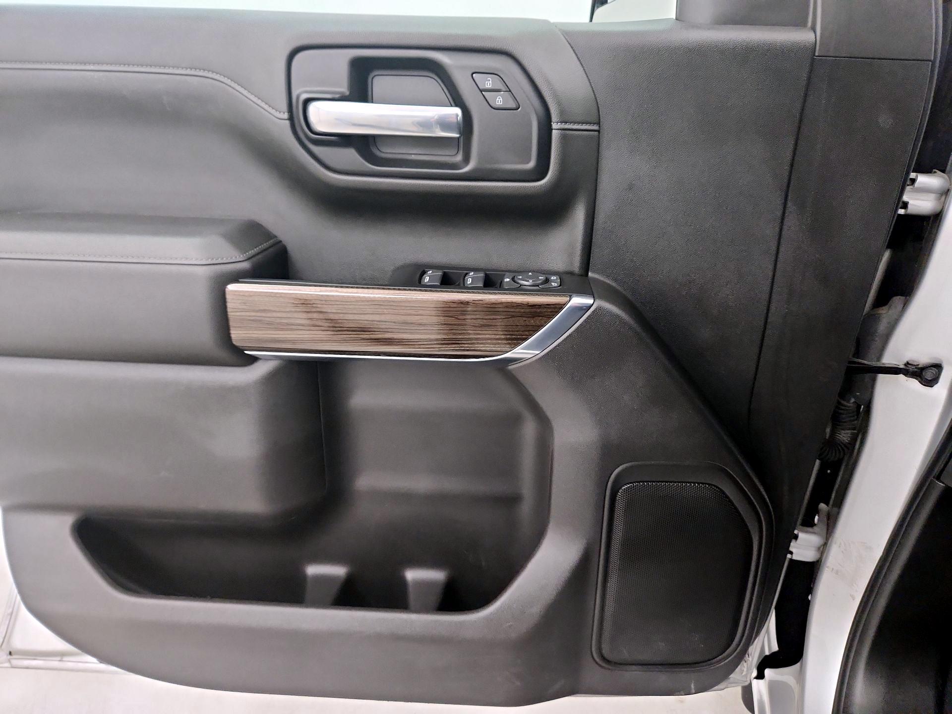 Thumbnail: 2021 Chevrolet Silverado 1500 - 12