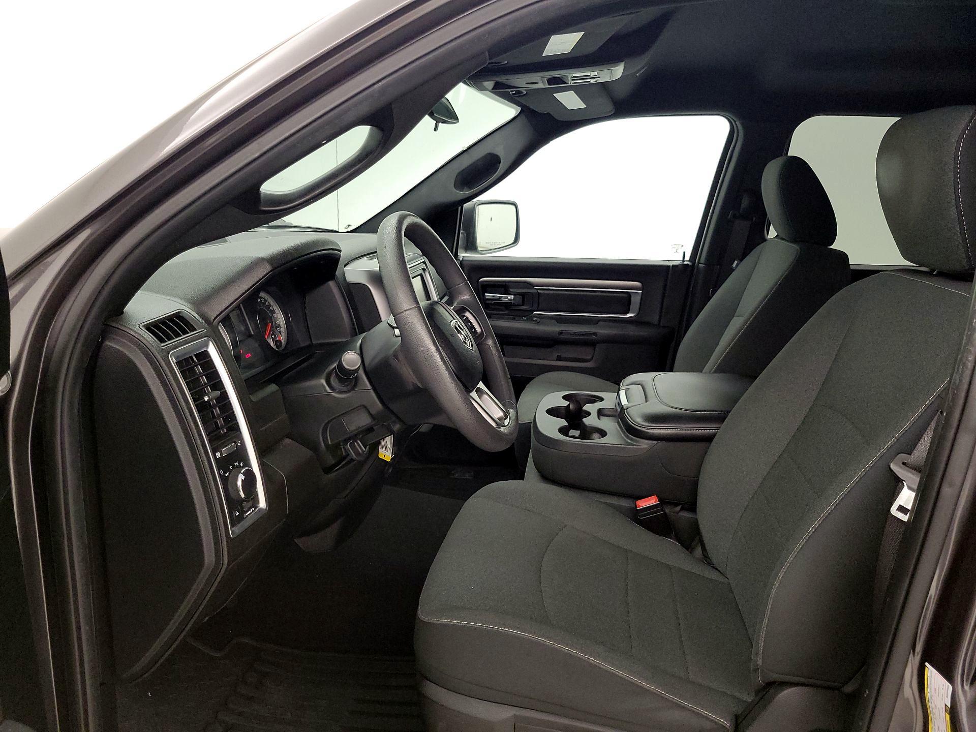 Thumbnail: 2021 RAM 1500 Classic - 11