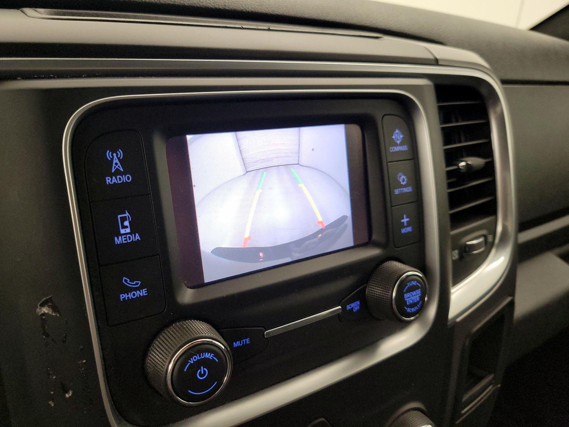 Thumbnail: 2021 RAM 1500 Classic - 14