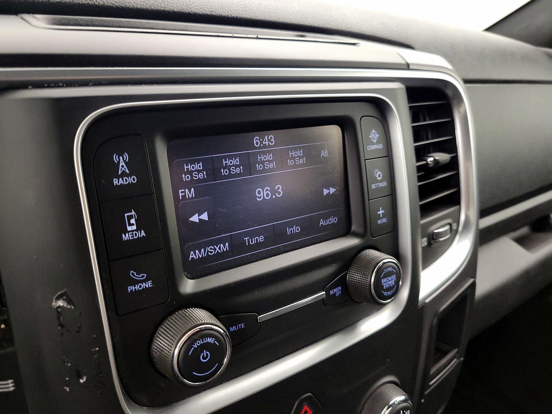 Thumbnail: 2021 RAM 1500 Classic - 15