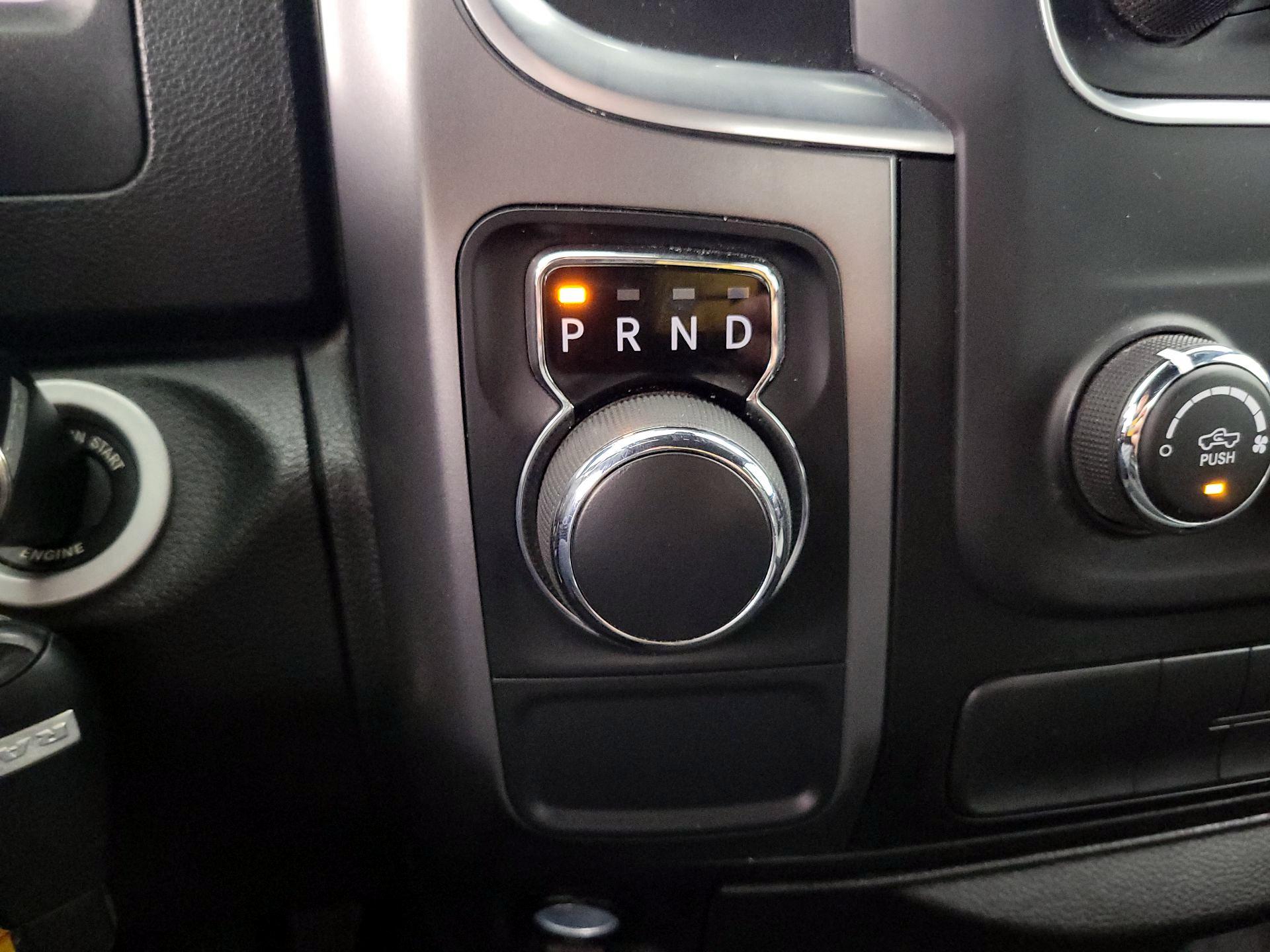 Thumbnail: 2021 RAM 1500 Classic - 17