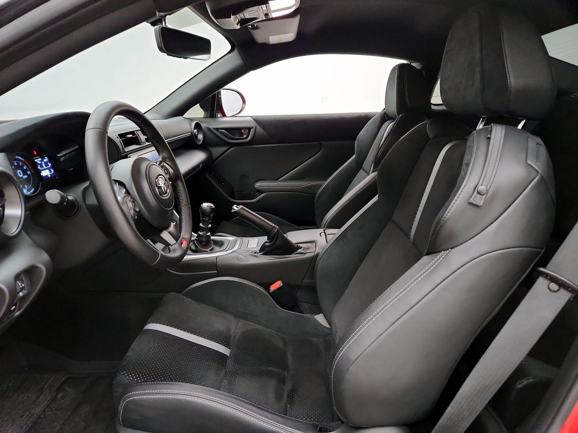 Thumbnail: 2022 Toyota GR86 - 11