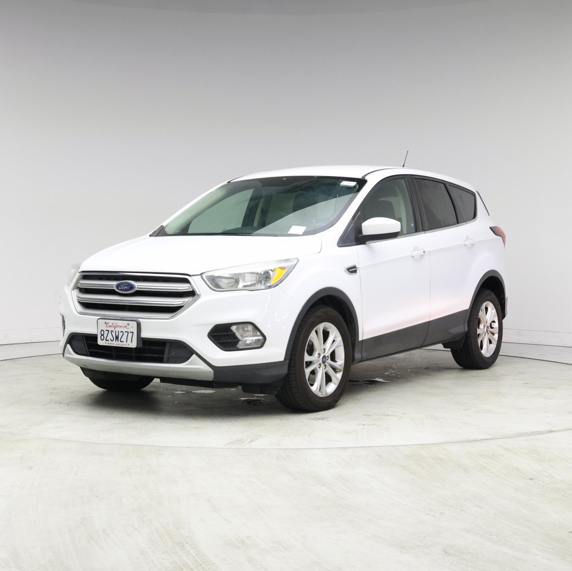 Thumbnail: 2019 Ford Escape - 4
