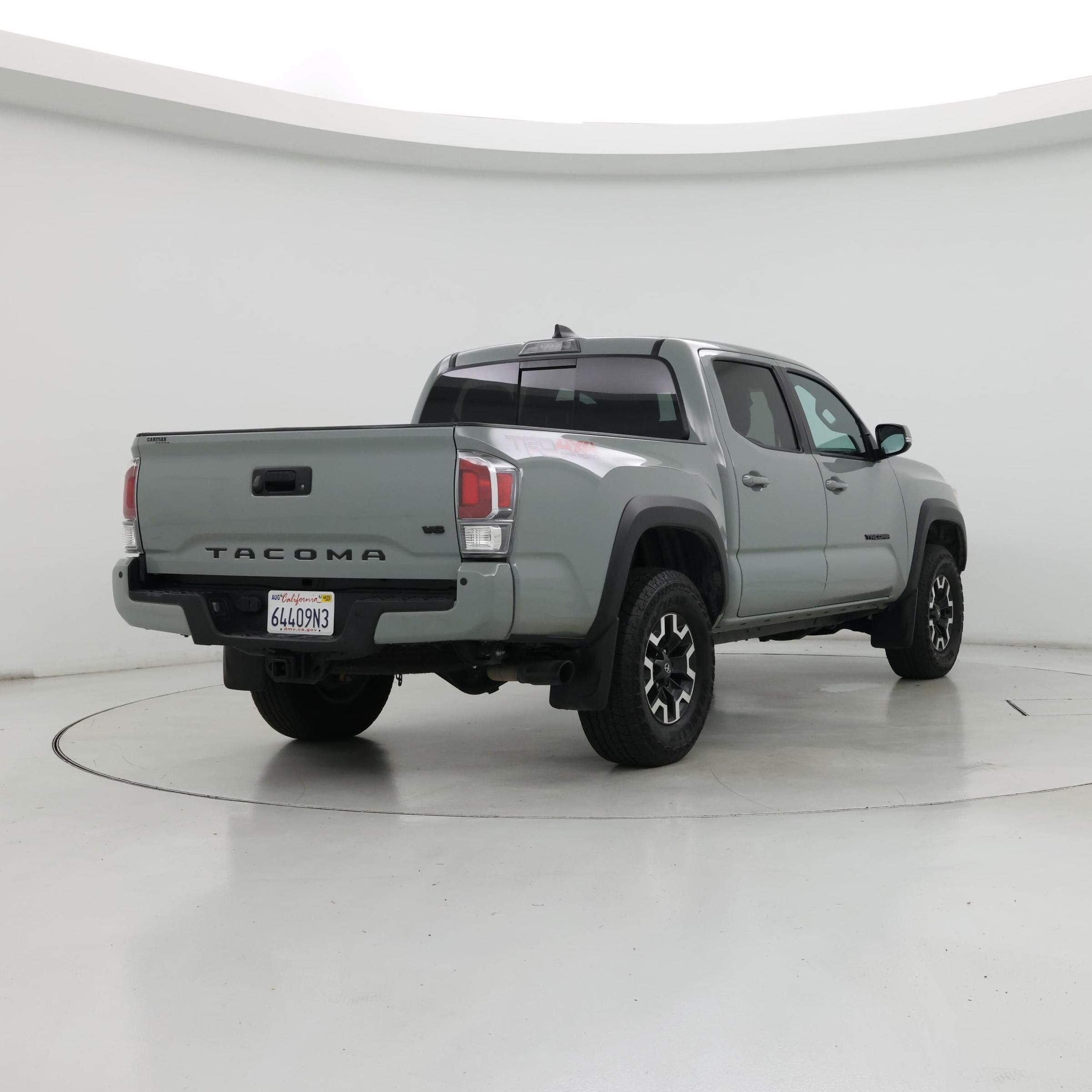 Thumbnail: 2022 Toyota Tacoma - 8