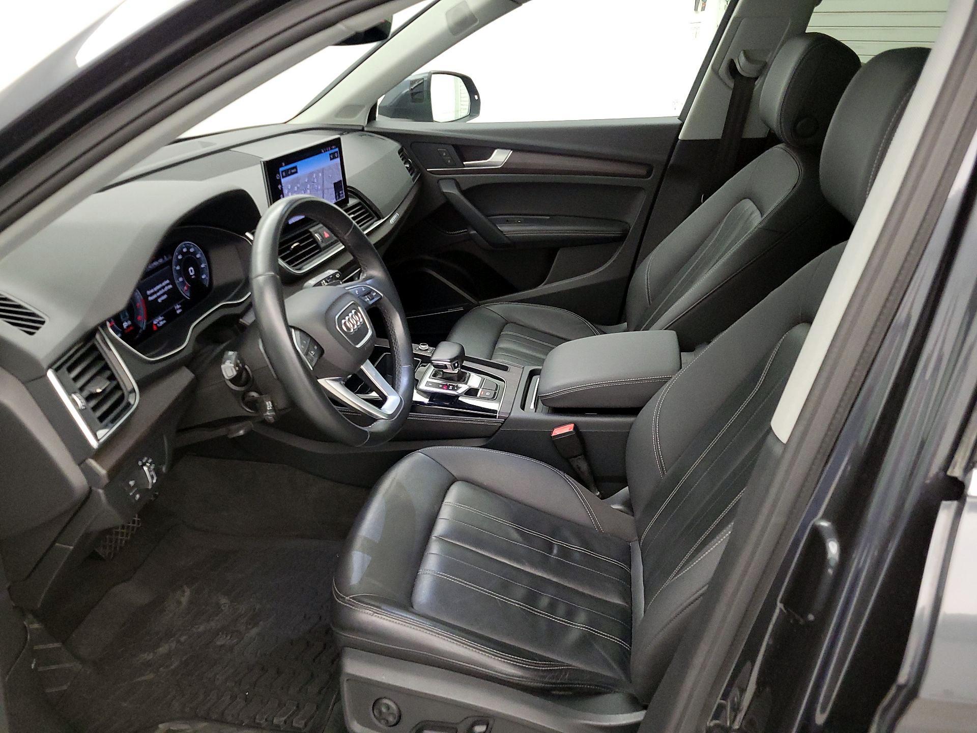 Thumbnail: 2021 Audi Q5 - 11