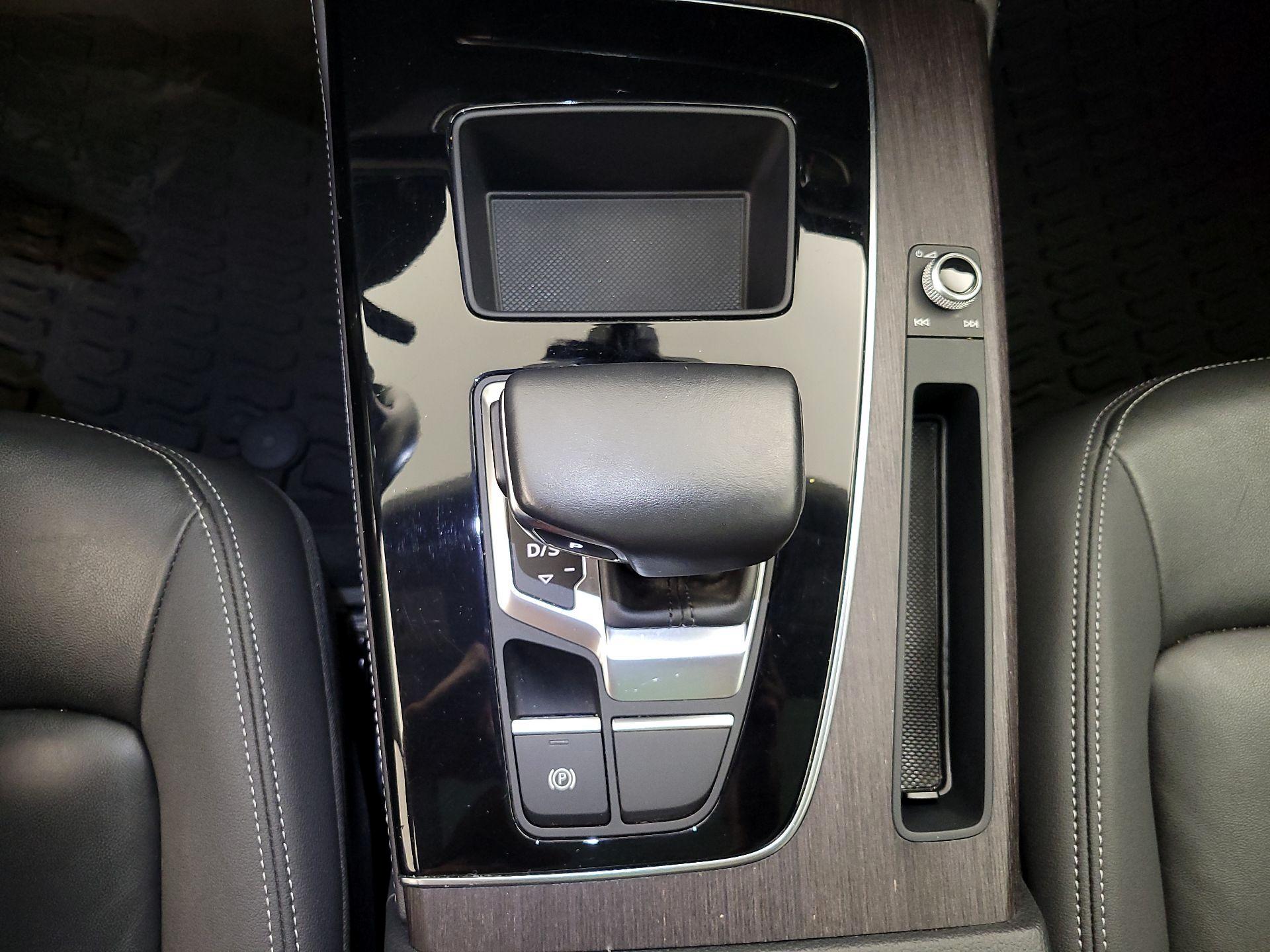 Thumbnail: 2021 Audi Q5 - 18